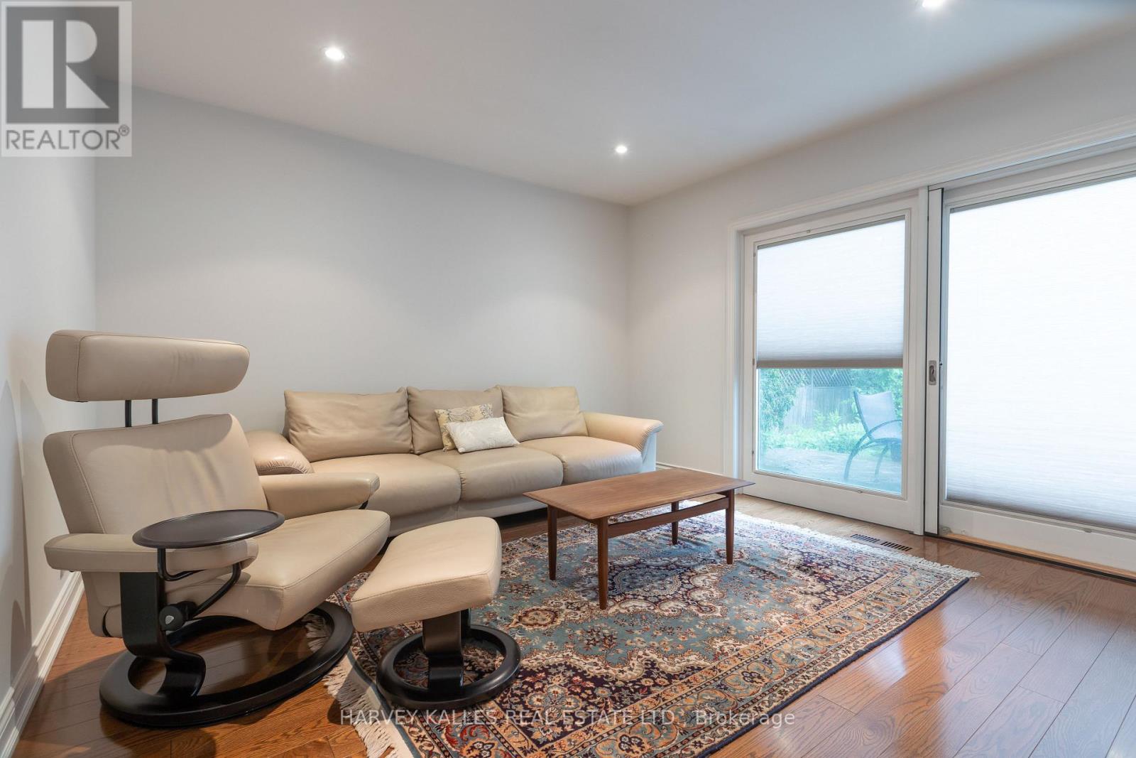 536 BLYTHWOOD ROAD - Image 16