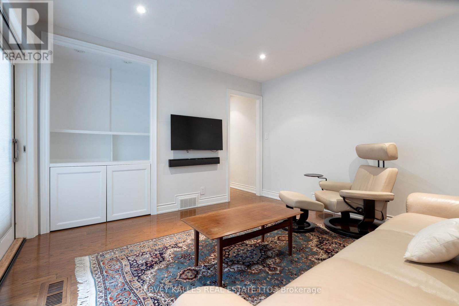 536 BLYTHWOOD ROAD - 17