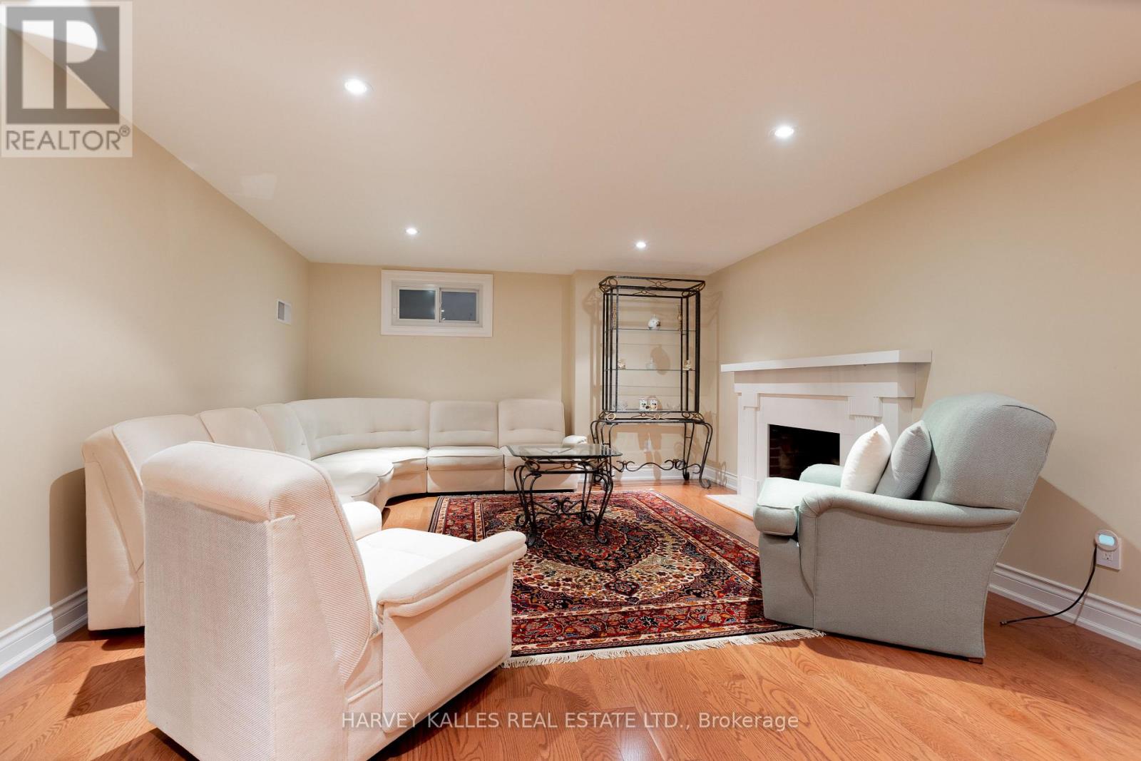 536 BLYTHWOOD ROAD - Image 32