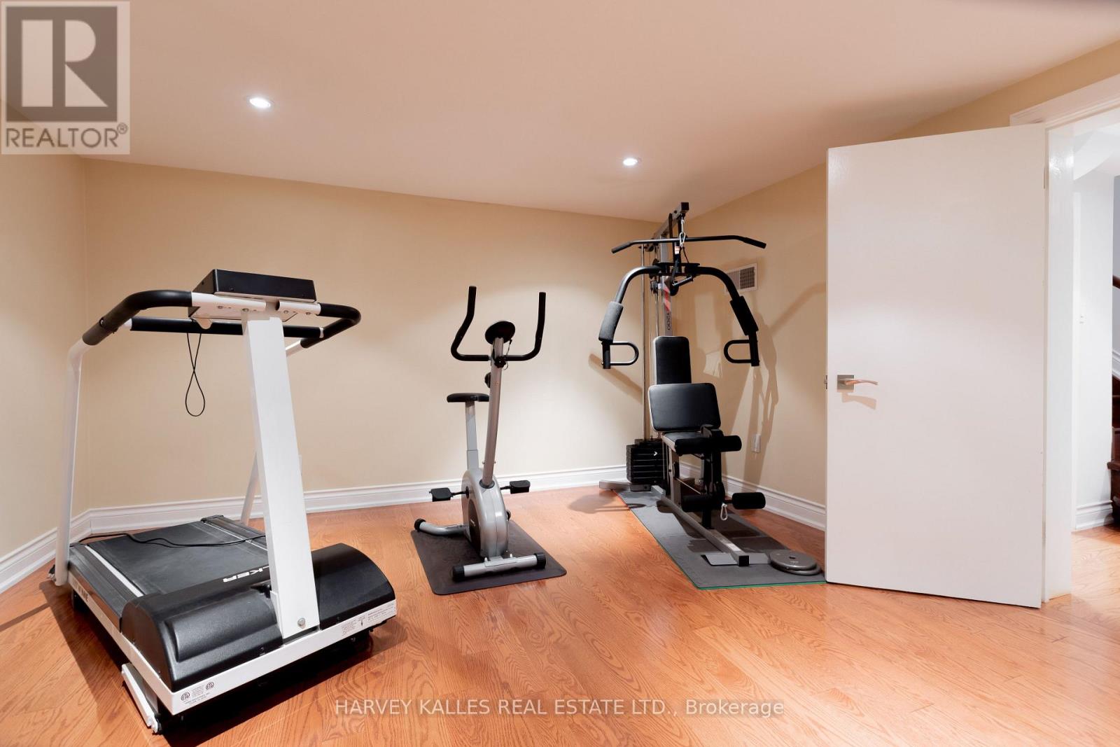 536 BLYTHWOOD ROAD - Image 34