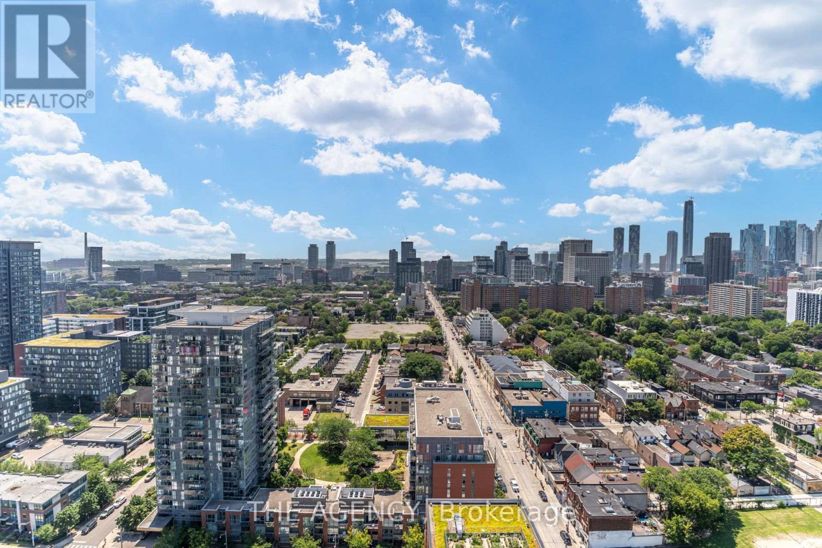 #2403 10 OAK STREET - Image 30