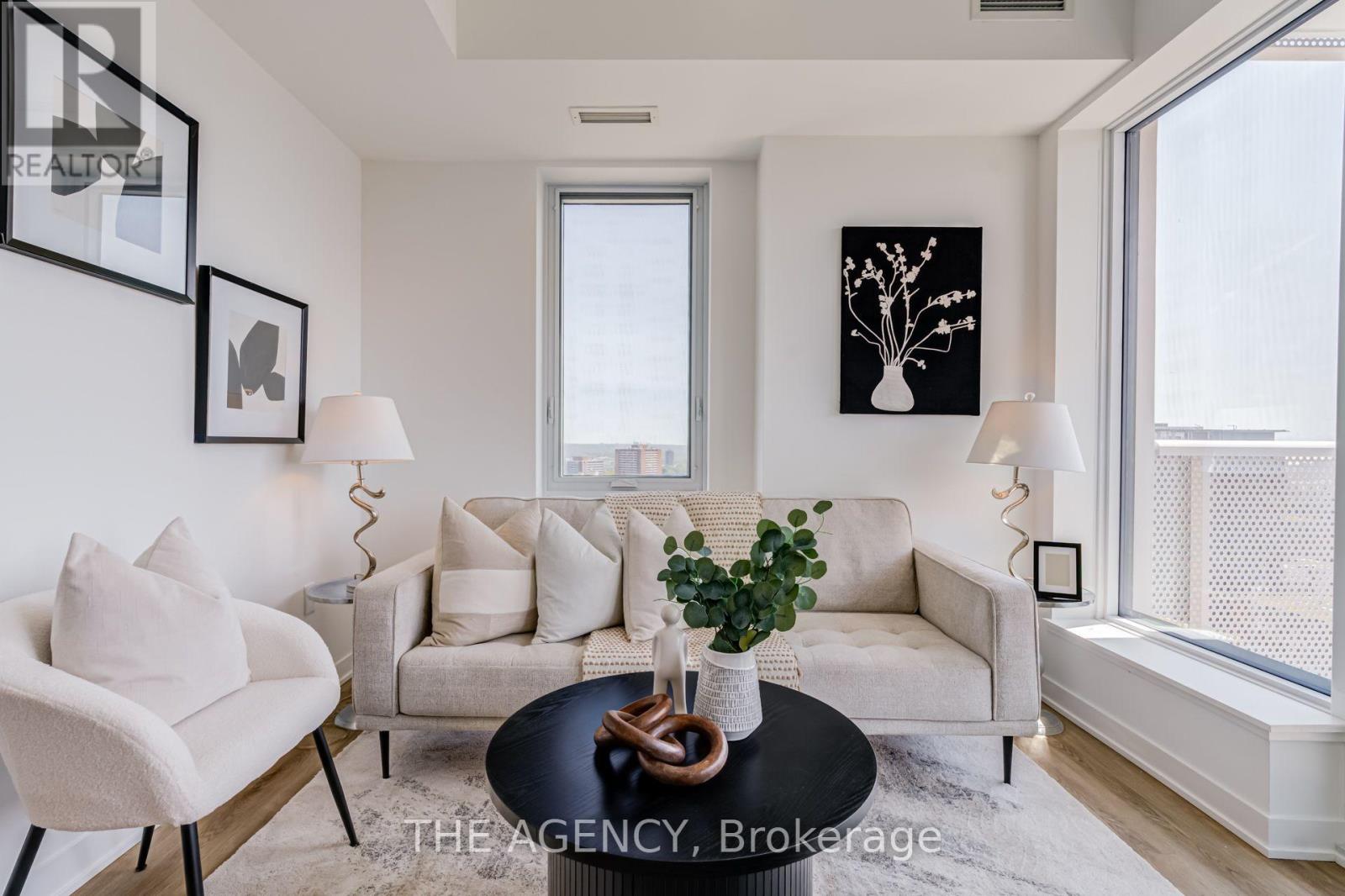#2403 10 OAK STREET - Image 8
