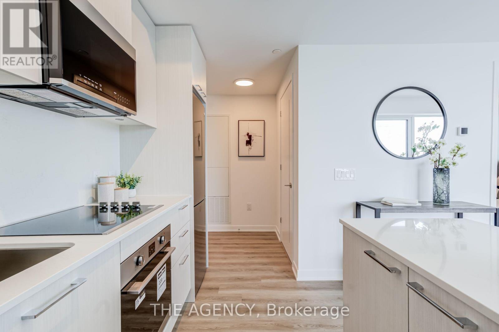 #2403 10 OAK STREET - Image 9