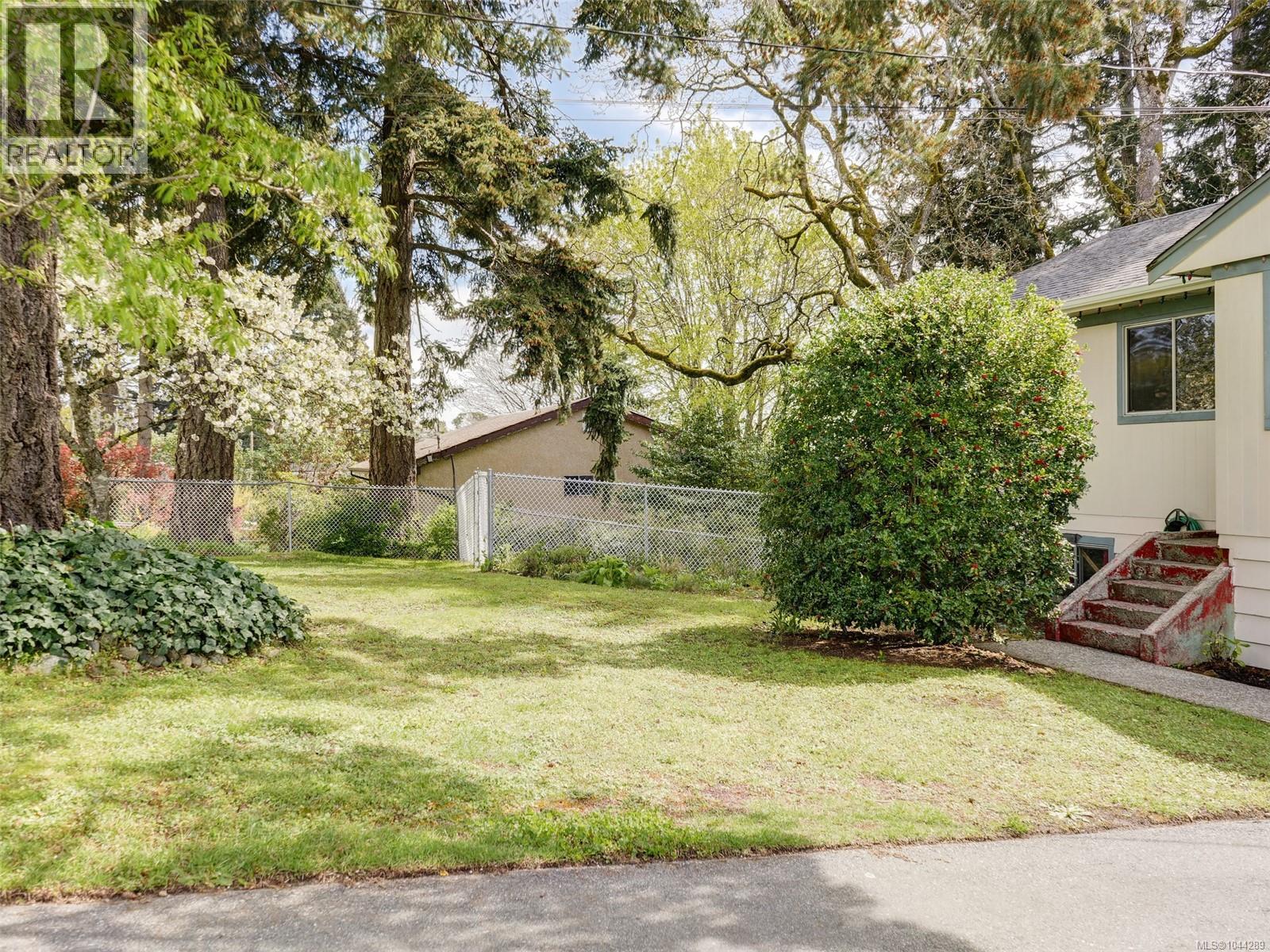 361 Cotlow Rd - 25