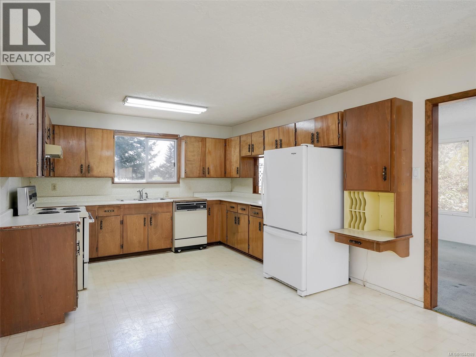 361 Cotlow Rd - 5