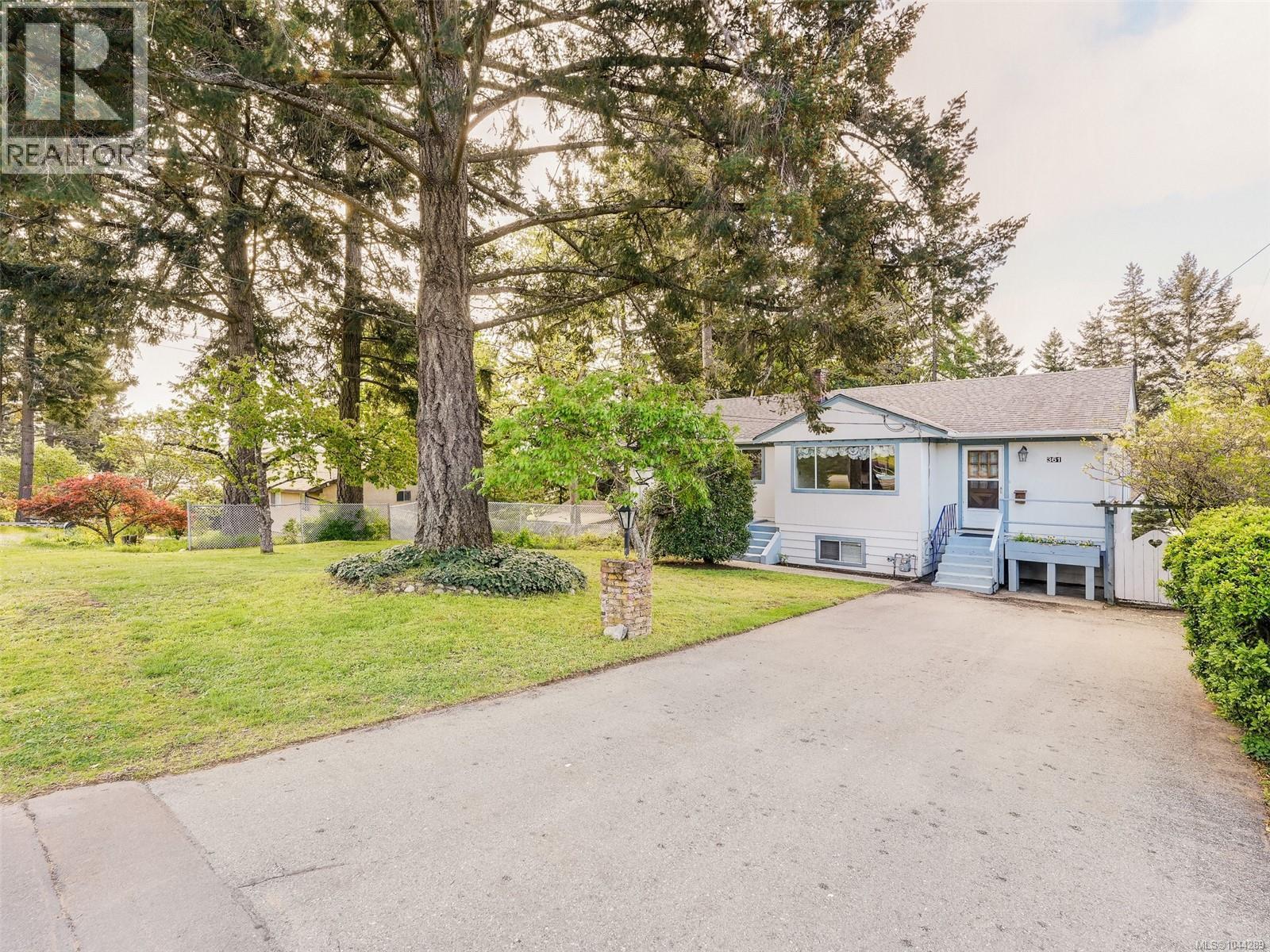 361 Cotlow Rd - 1