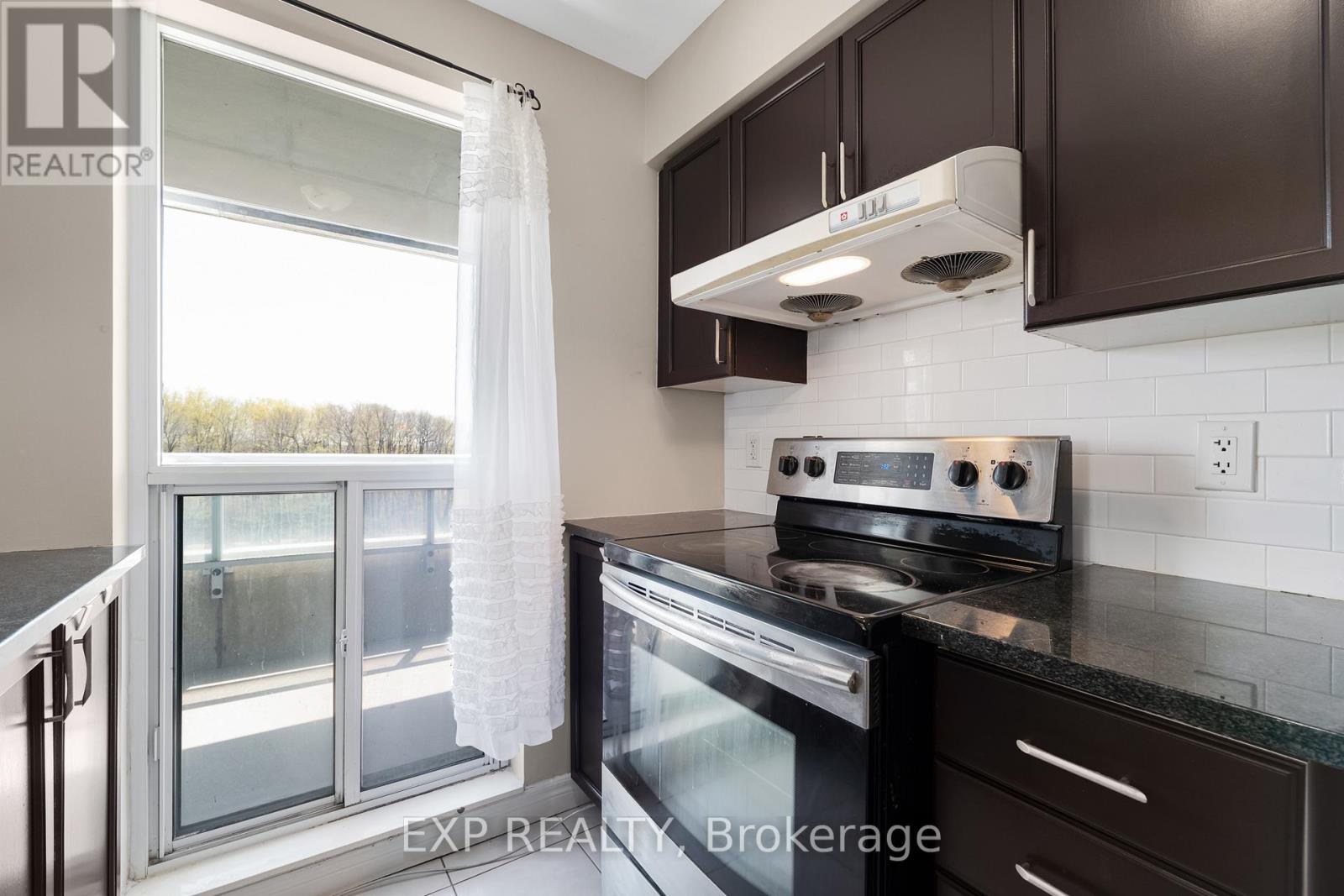 #407 60 TOWN CENTRE COURT - 8