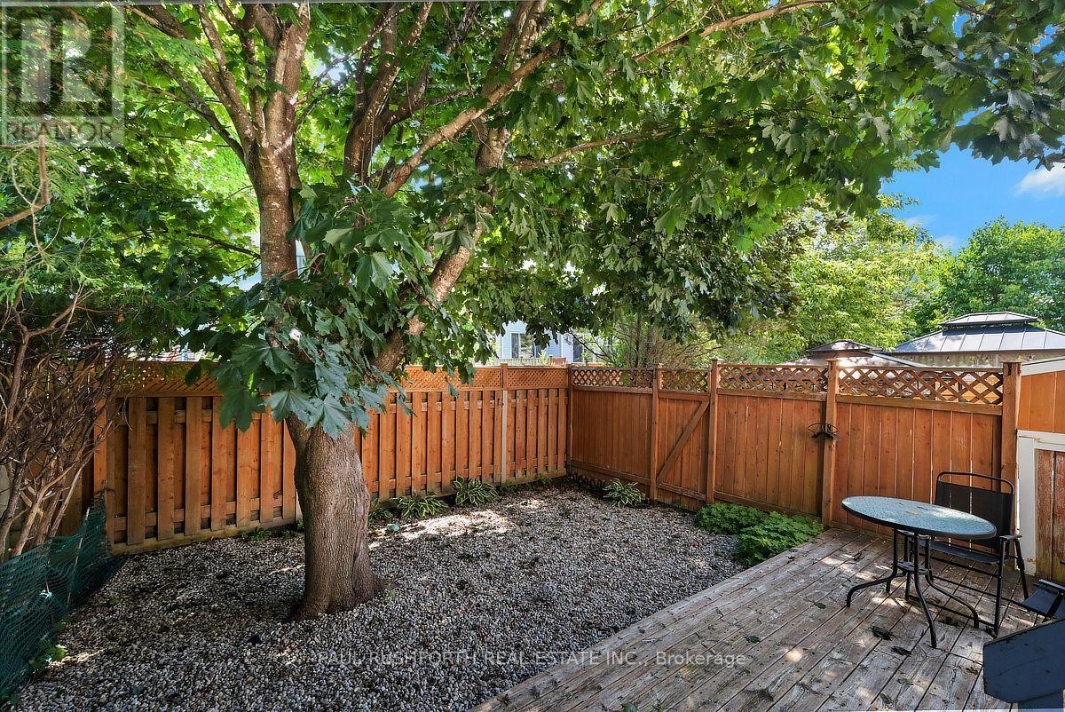 70 SHEPPARD'S GLEN AVENUE - 26