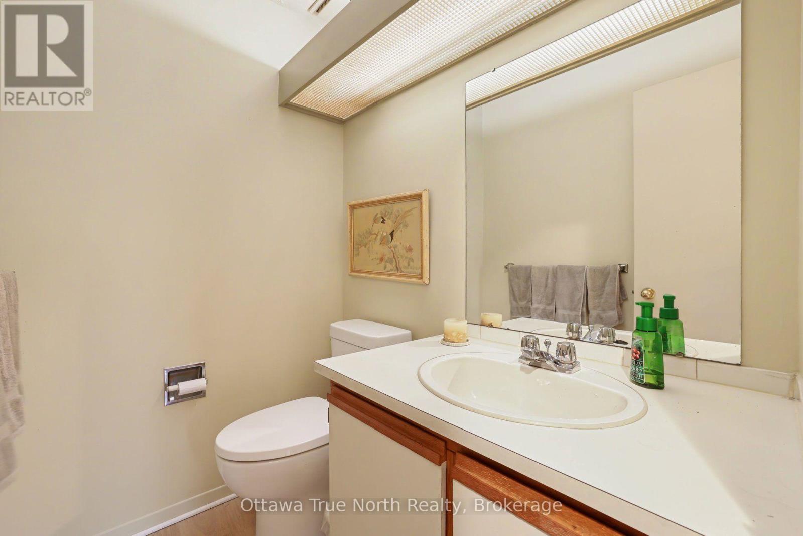 41 ALDGATE CRESCENT - 15