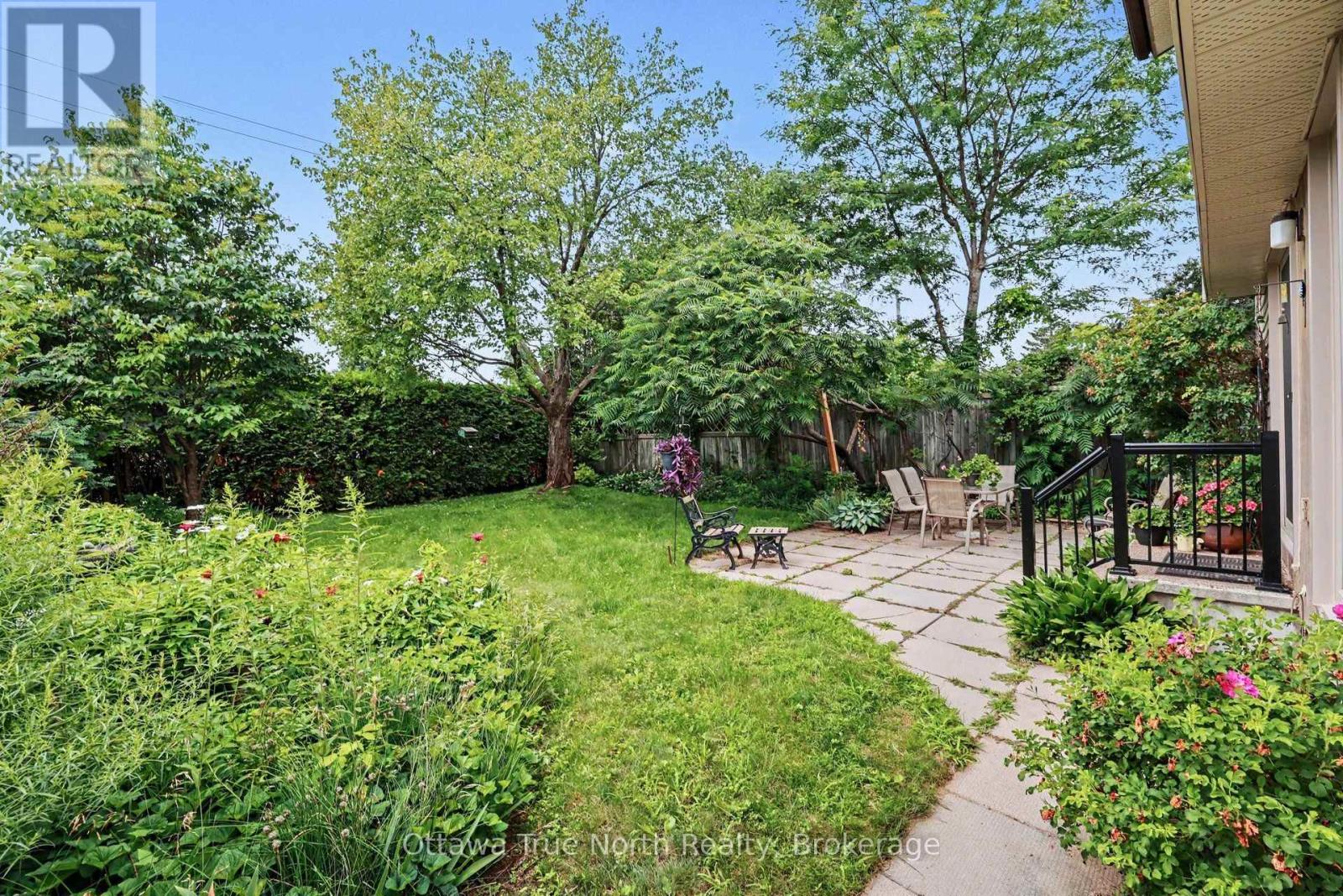 41 ALDGATE CRESCENT - 25