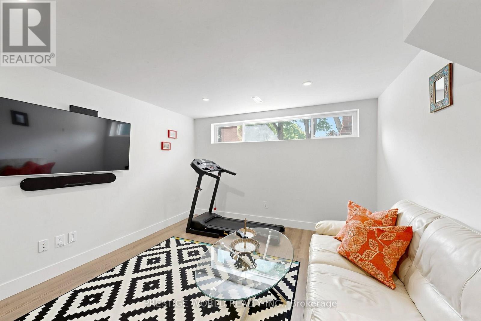 20 HESTER COURT - Image 31