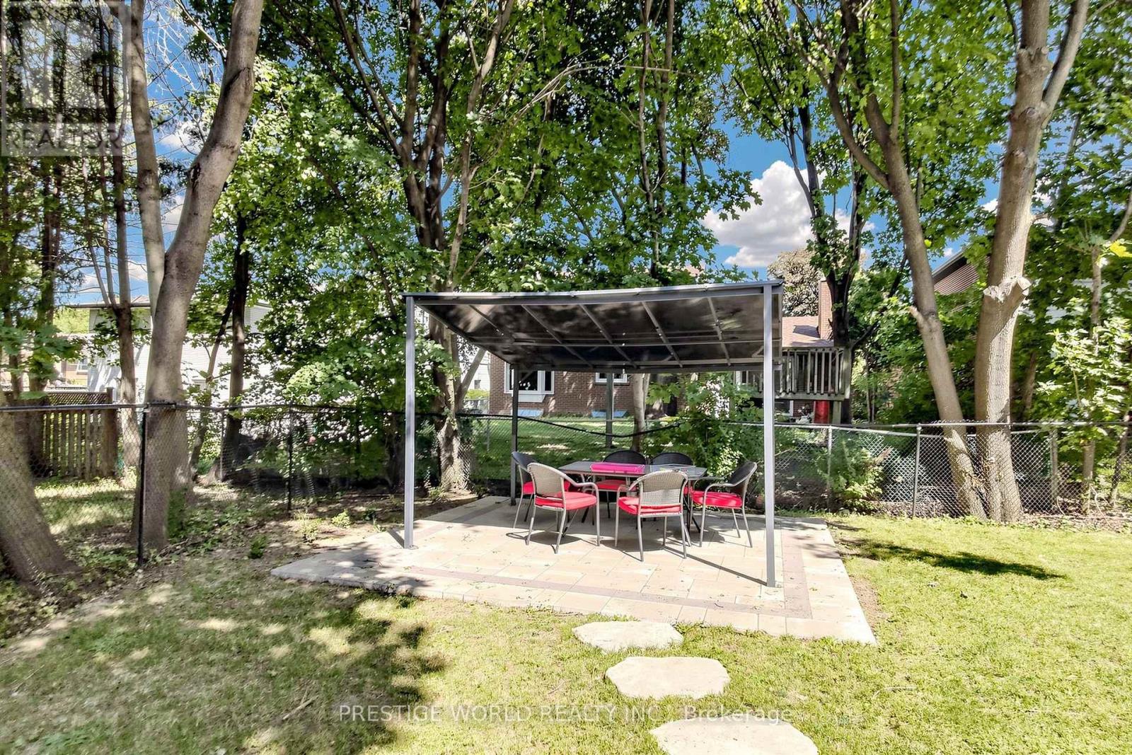 20 HESTER COURT - 44