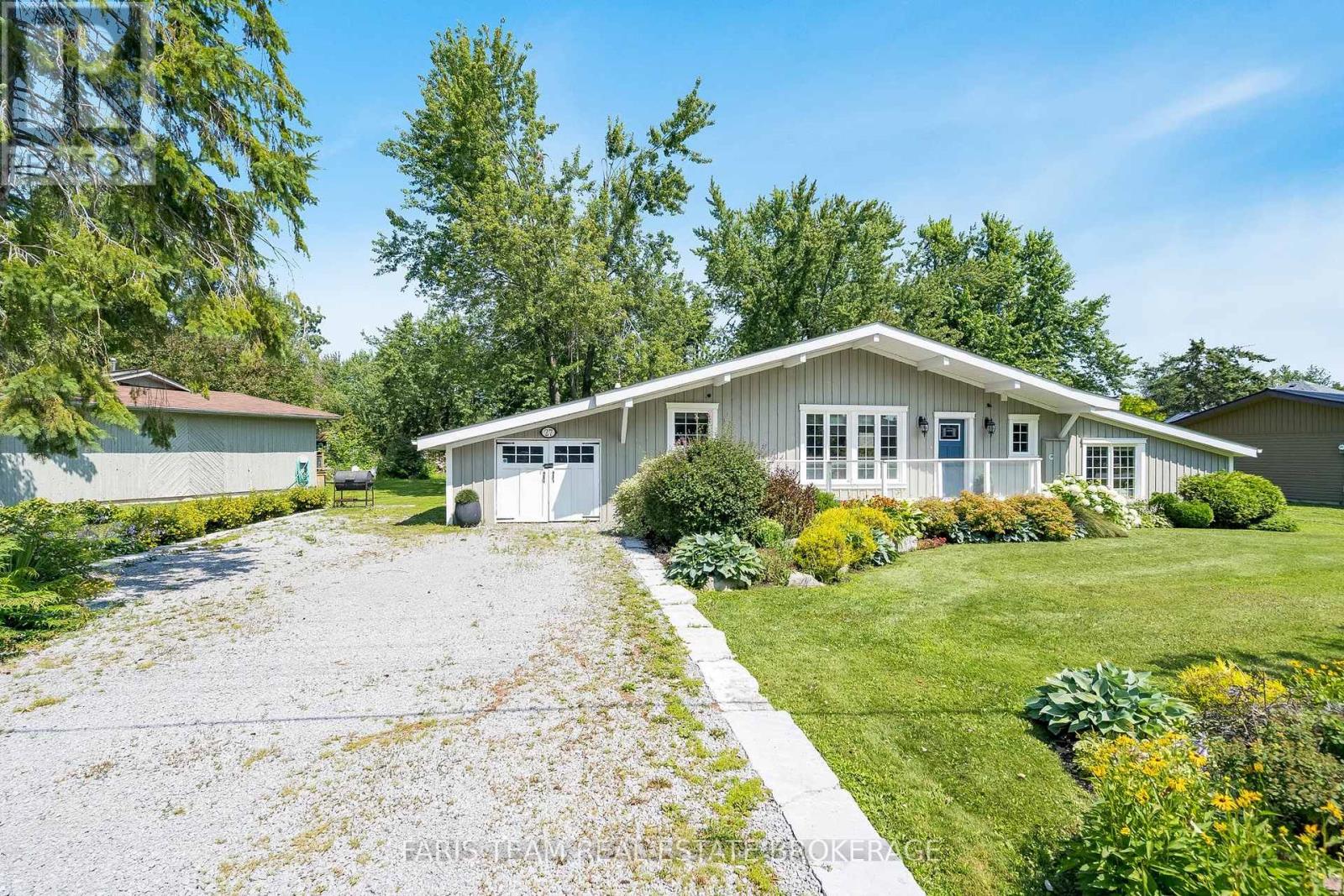 27 POPLAR CRESCENT - Image 3
