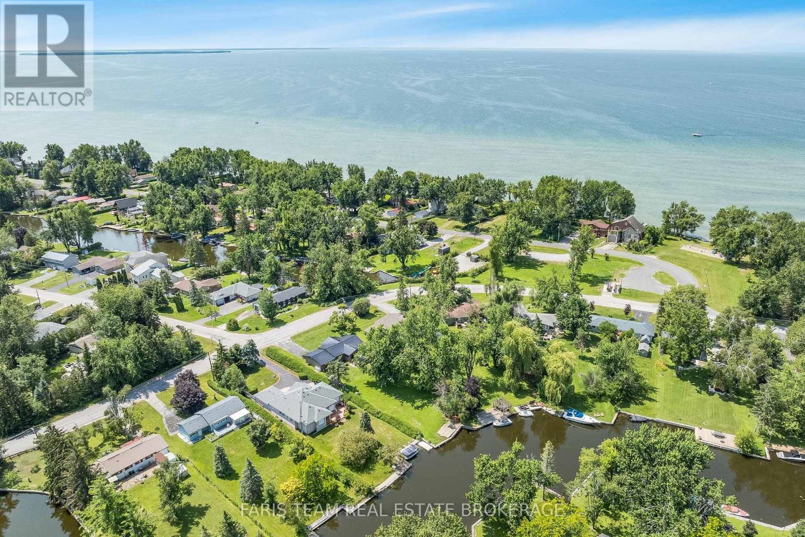 27 POPLAR CRESCENT - 45