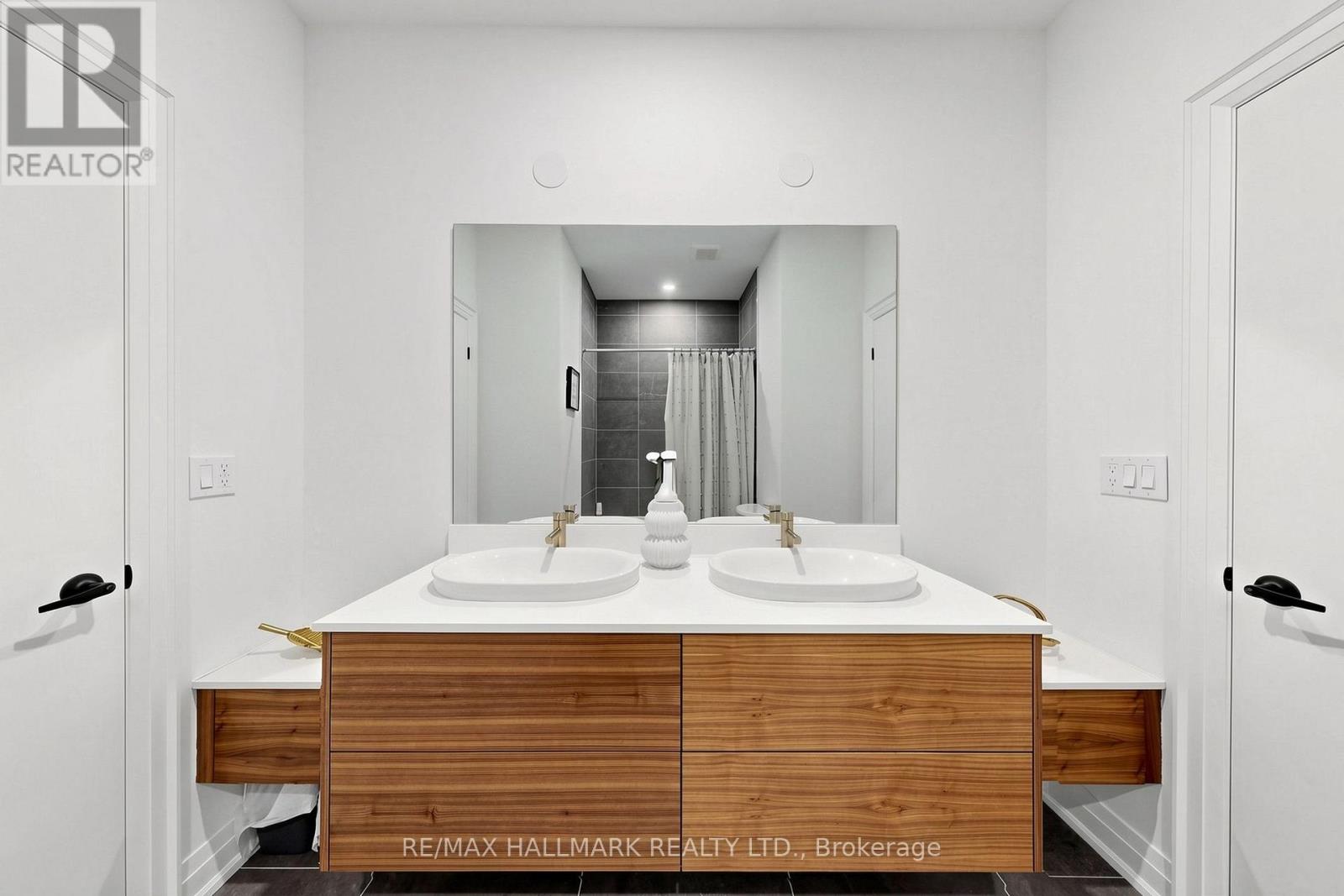 15 DIREZZE COURT - Image 43