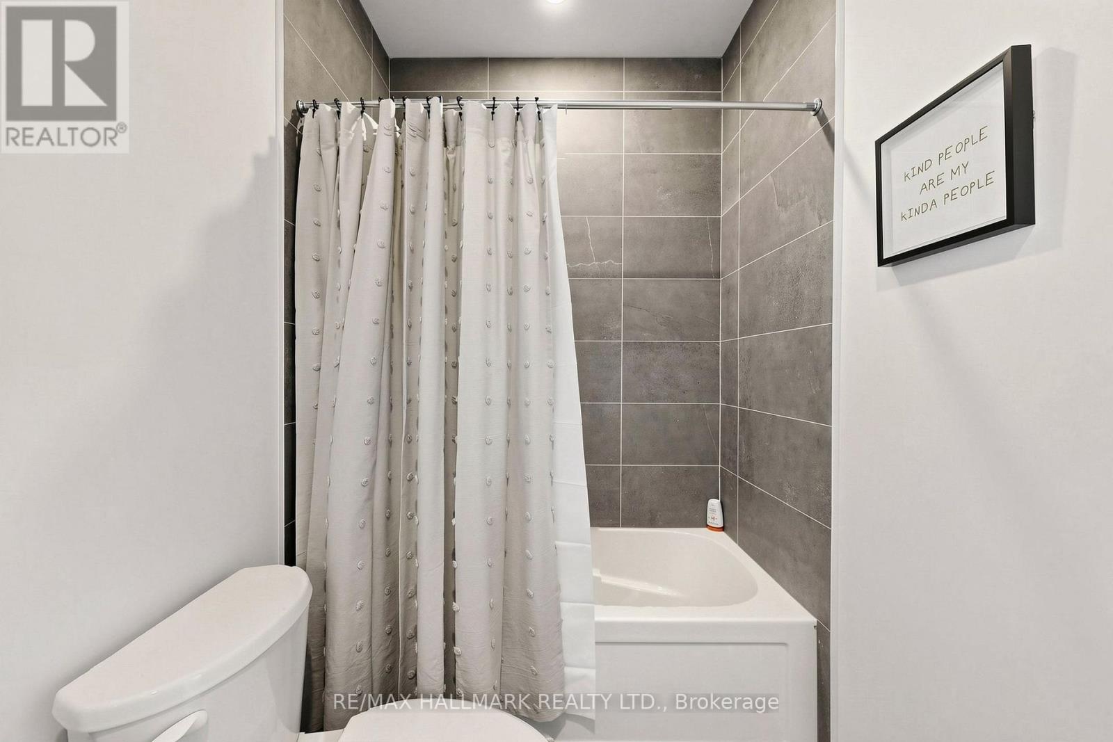 15 DIREZZE COURT - Image 44