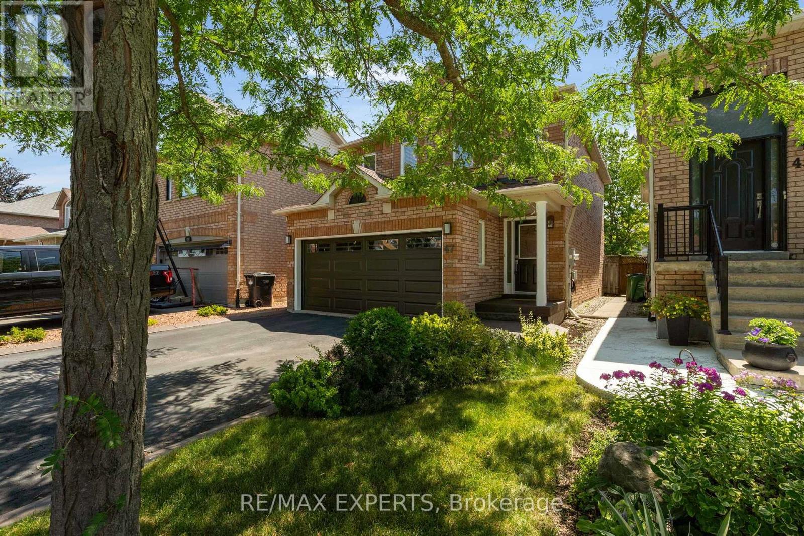 47 CASTELLI COURT - 2