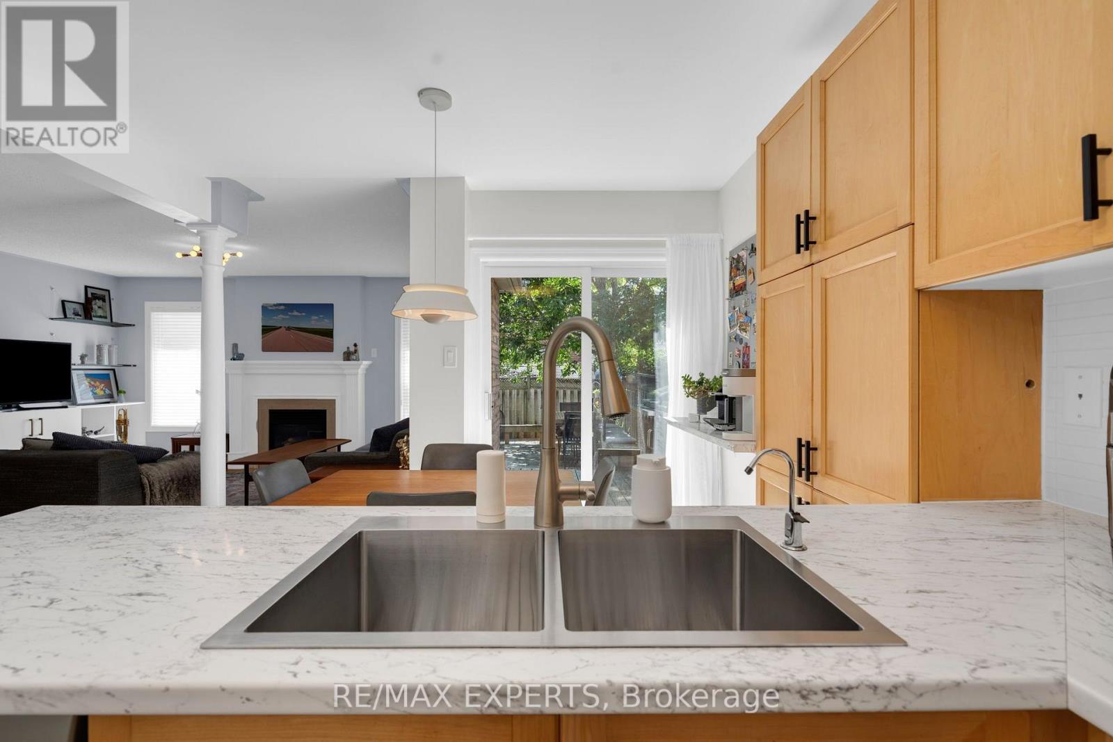47 CASTELLI COURT - 23