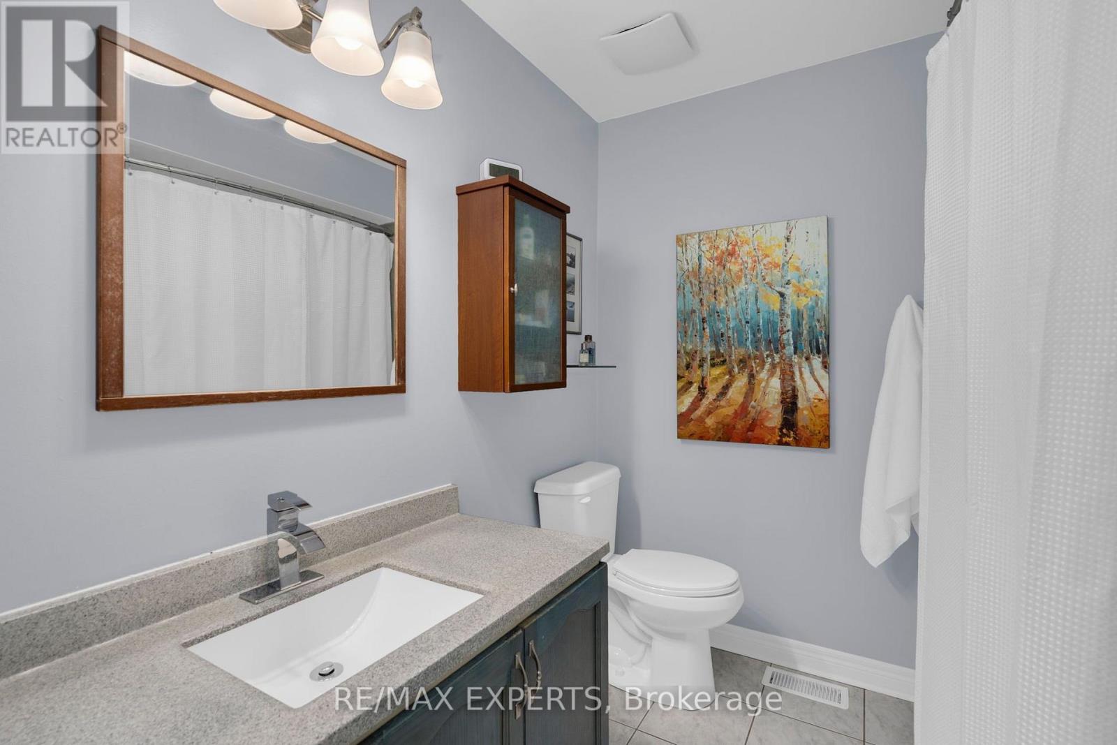 47 CASTELLI COURT - 38
