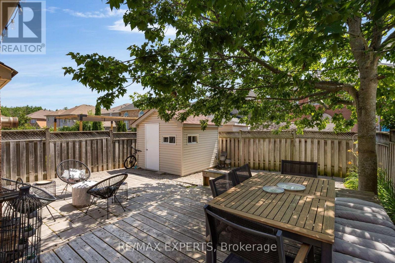 47 CASTELLI COURT - 42
