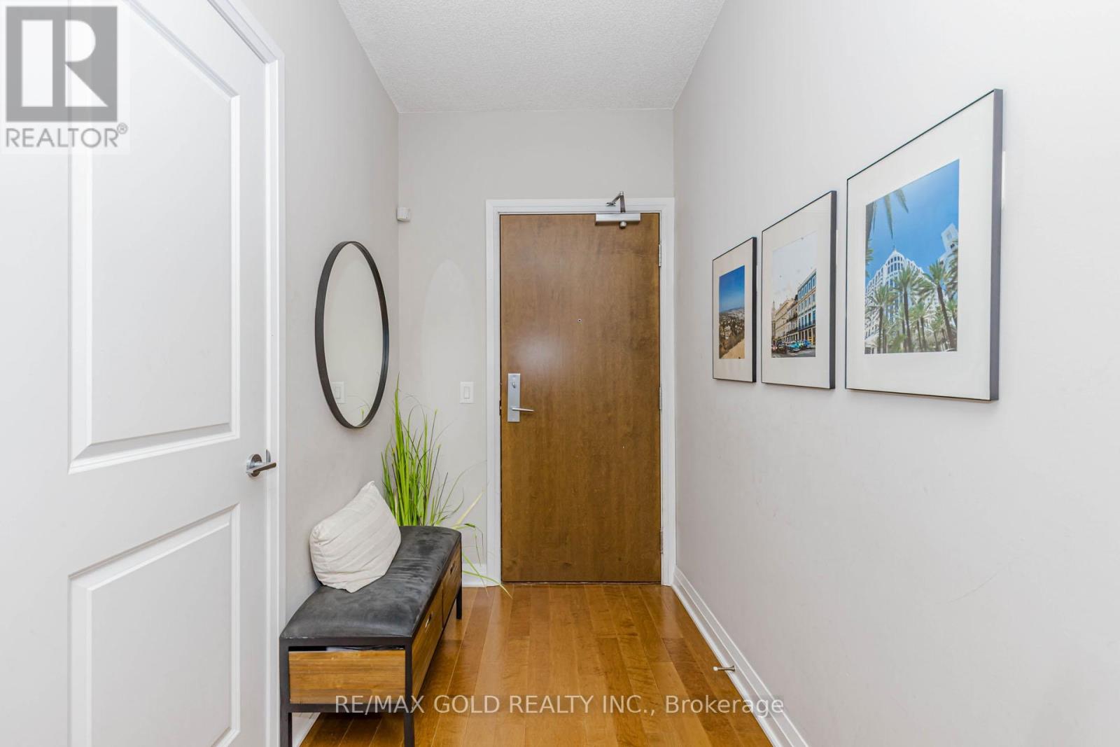 #313 1055 SOUTHDOWN ROAD - 10