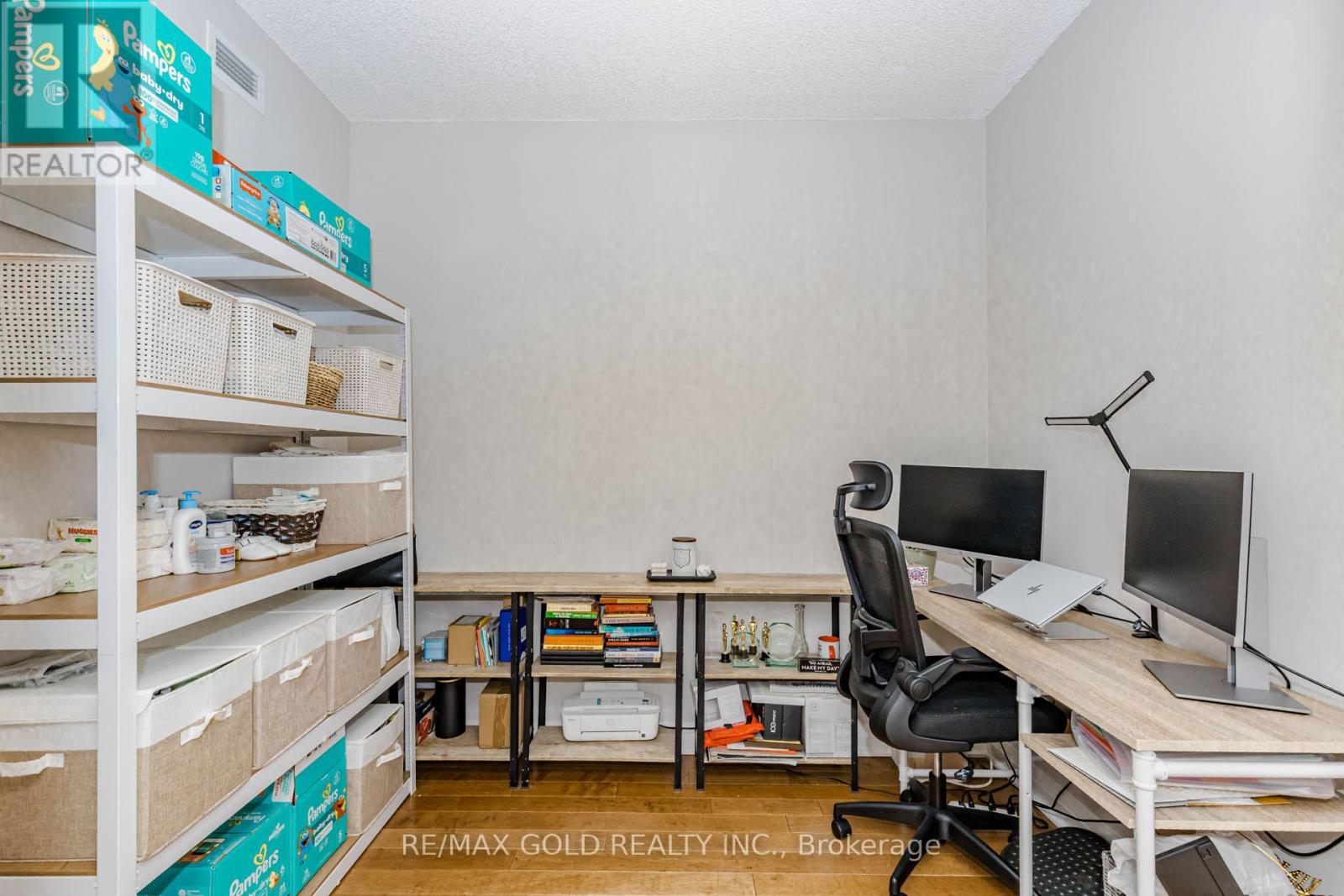 #313 1055 SOUTHDOWN ROAD - 32