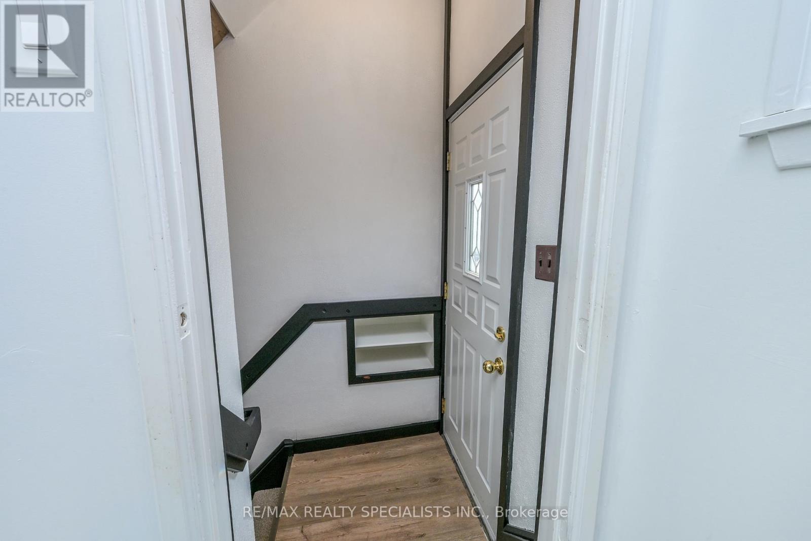 8 BEECHWOOD CRESCENT - Image 18