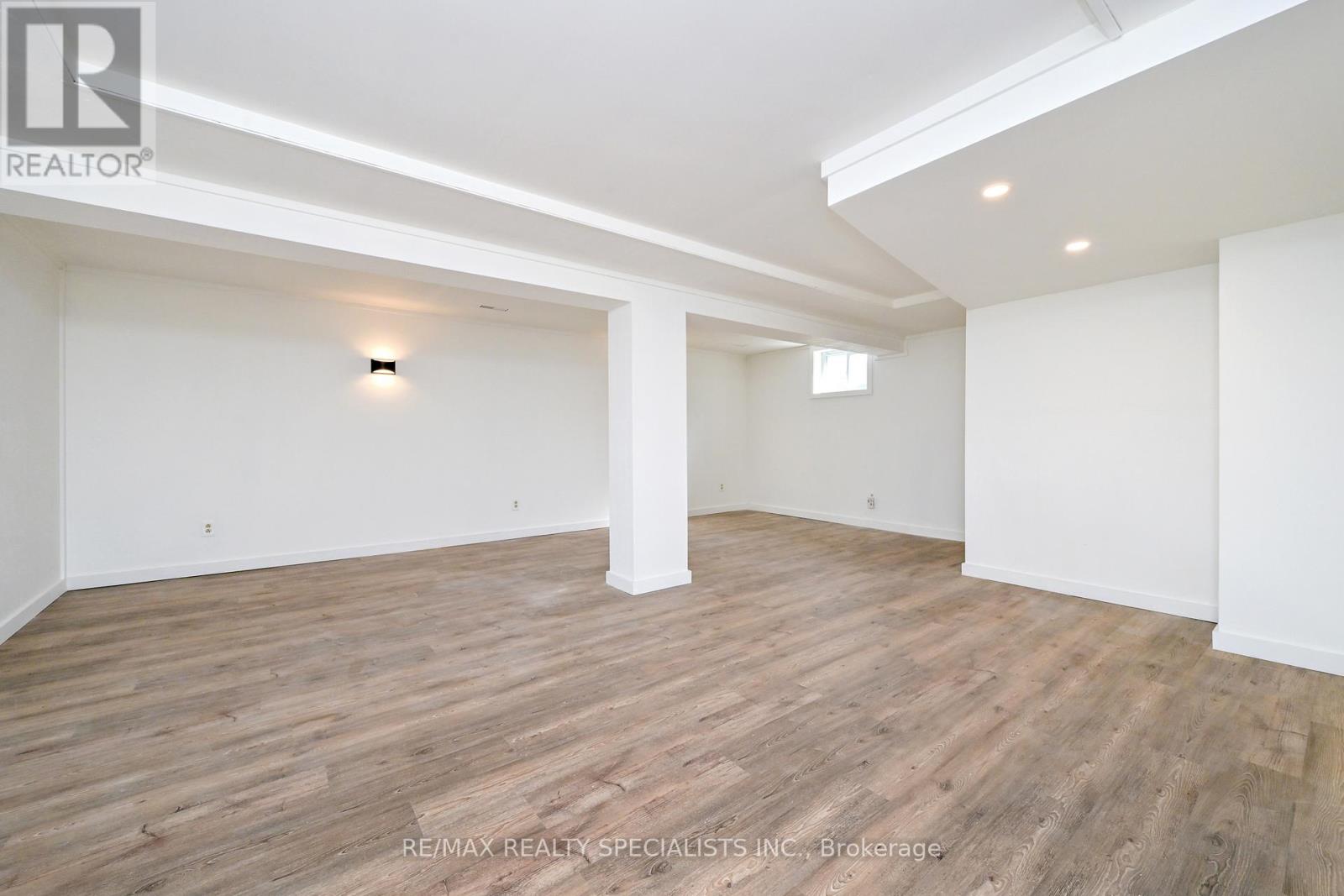 8 BEECHWOOD CRESCENT - Image 20