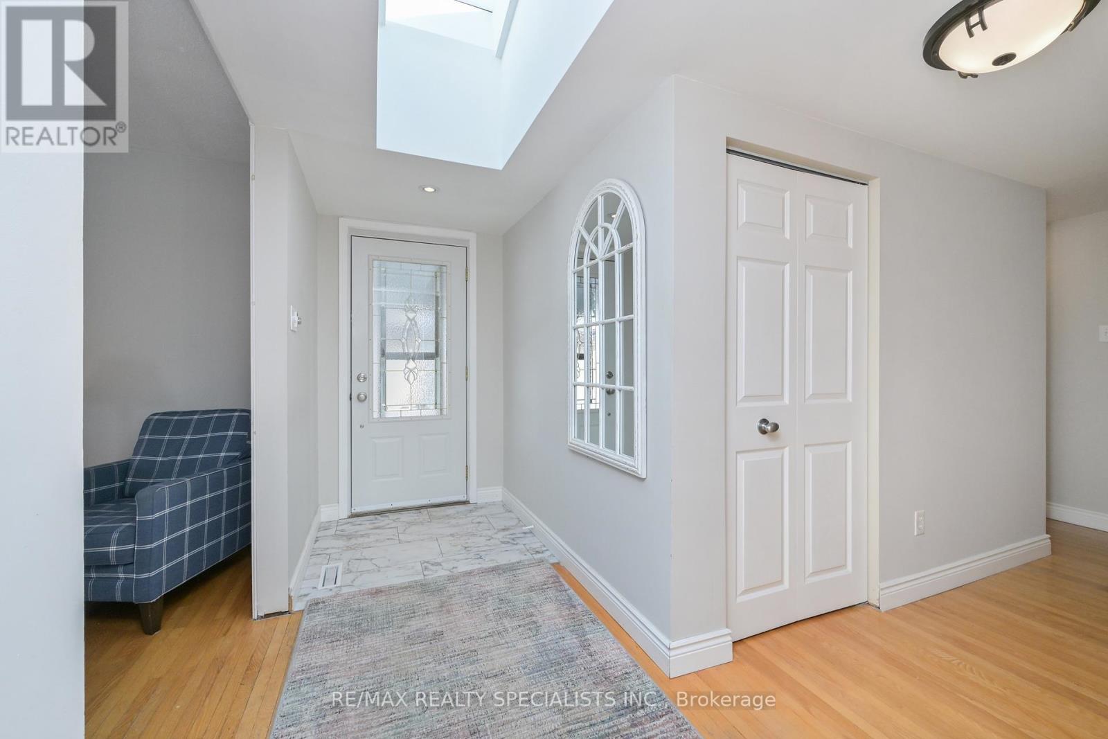Foyer With Skylight