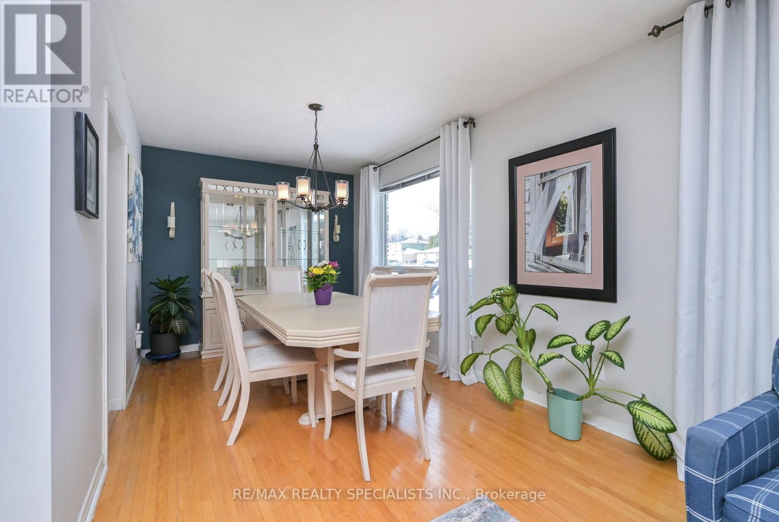 8 BEECHWOOD CRESCENT - Image 8
