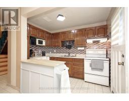 3074 Merritt Avenue, Mississauga, ON L4T1P2 Photo 8