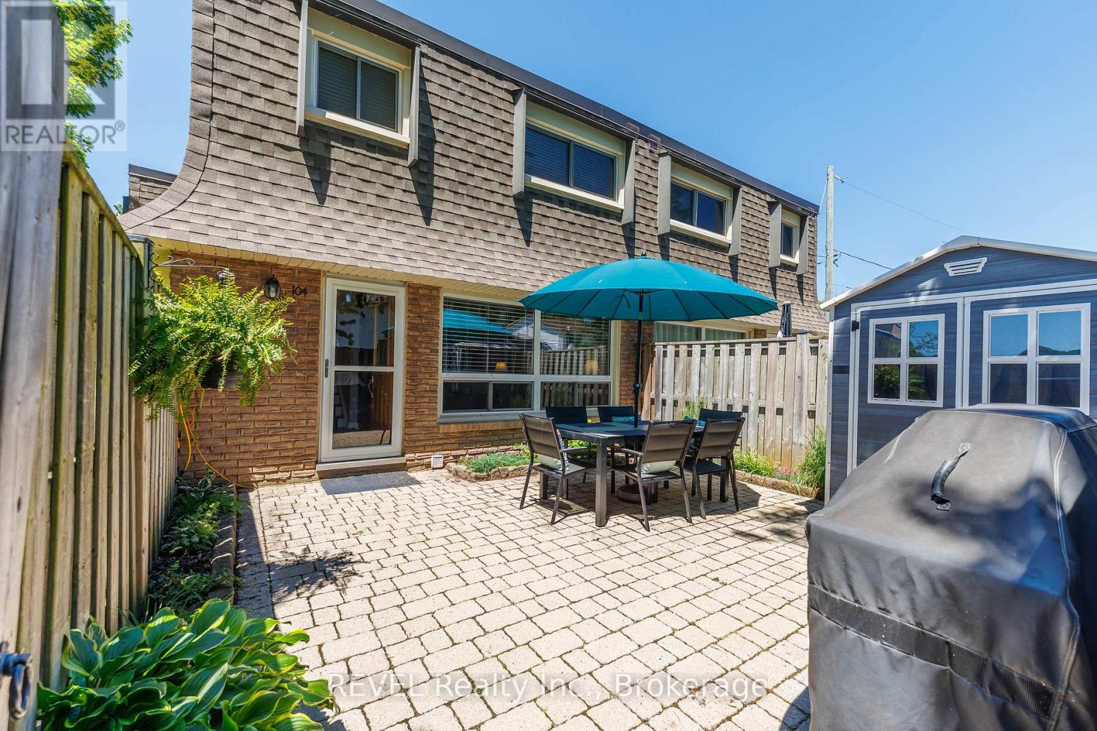 #104 5 WOODLAWN COURT - 5