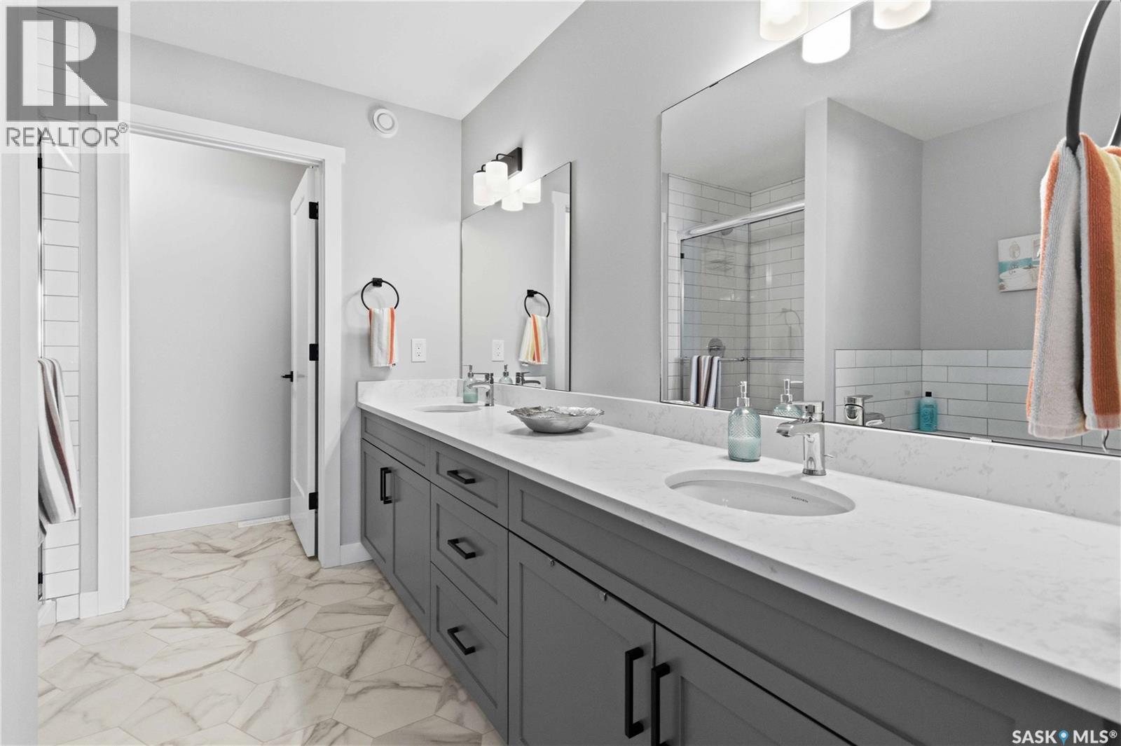 158 Chelsom BEND - 33