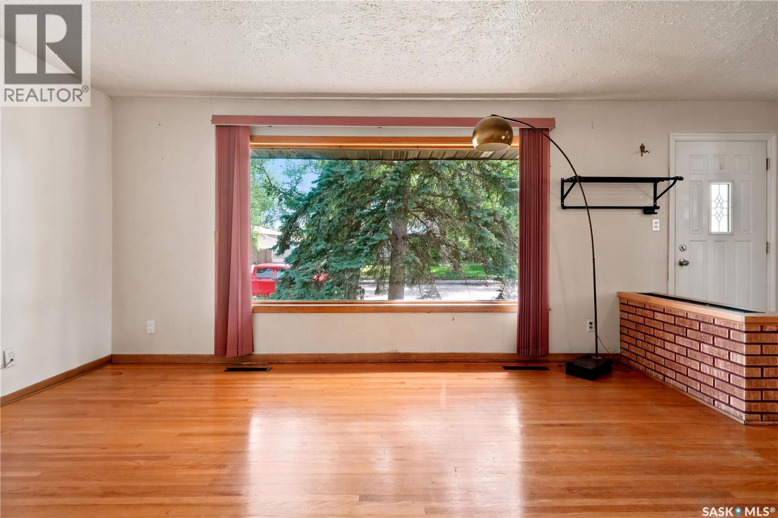 4240 8th AVENUE - 8