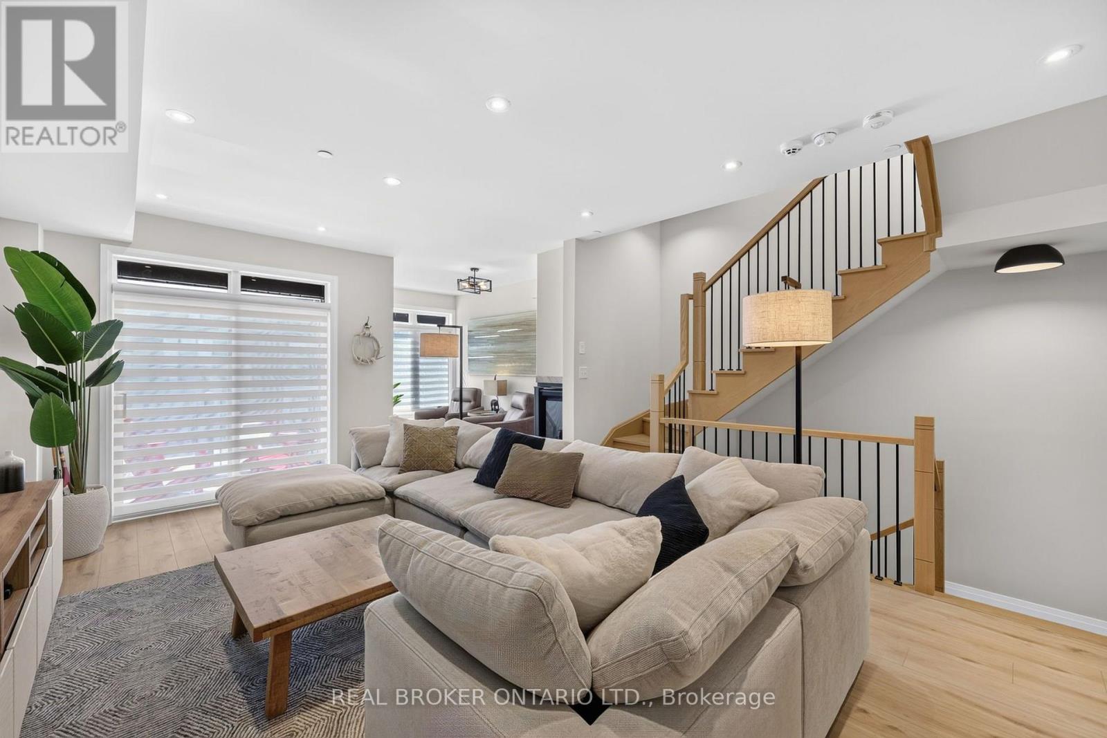 107 MARINA VILLAGE DRIVE - Image 13