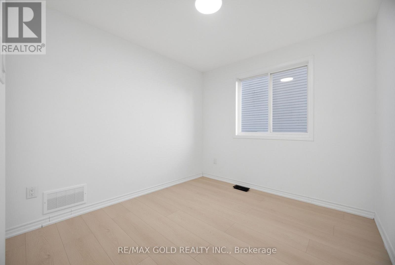 46 CASHEL CRESCENT - 25