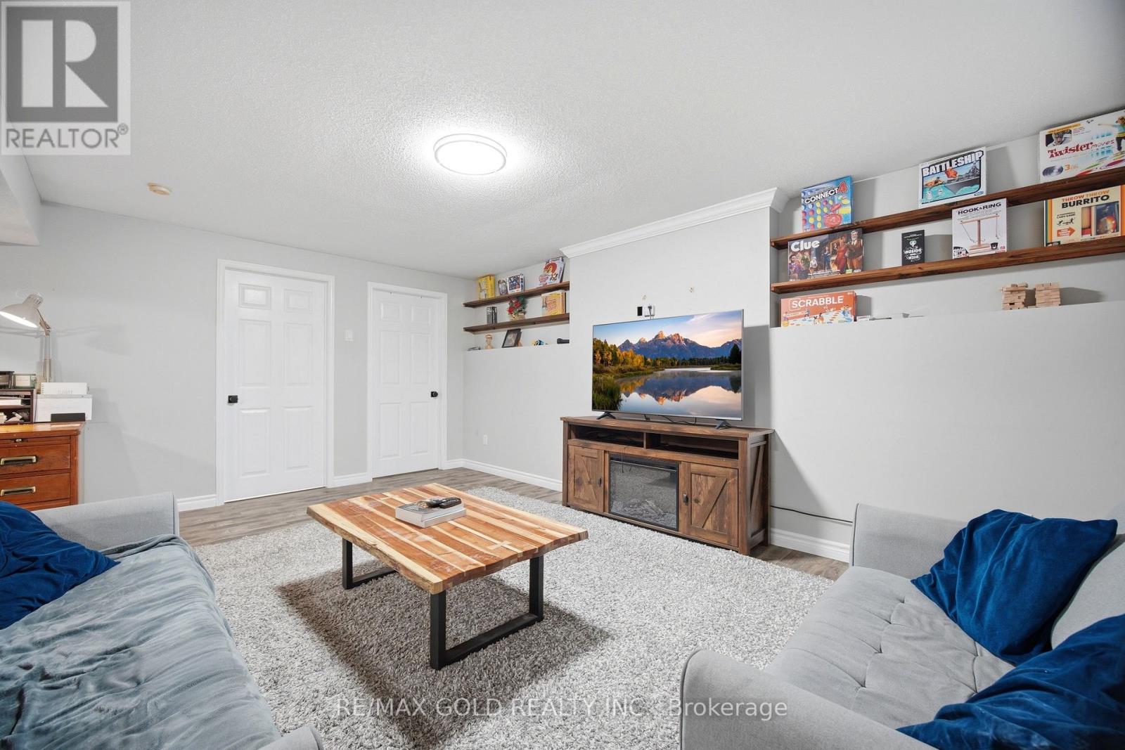 46 CASHEL CRESCENT - 34