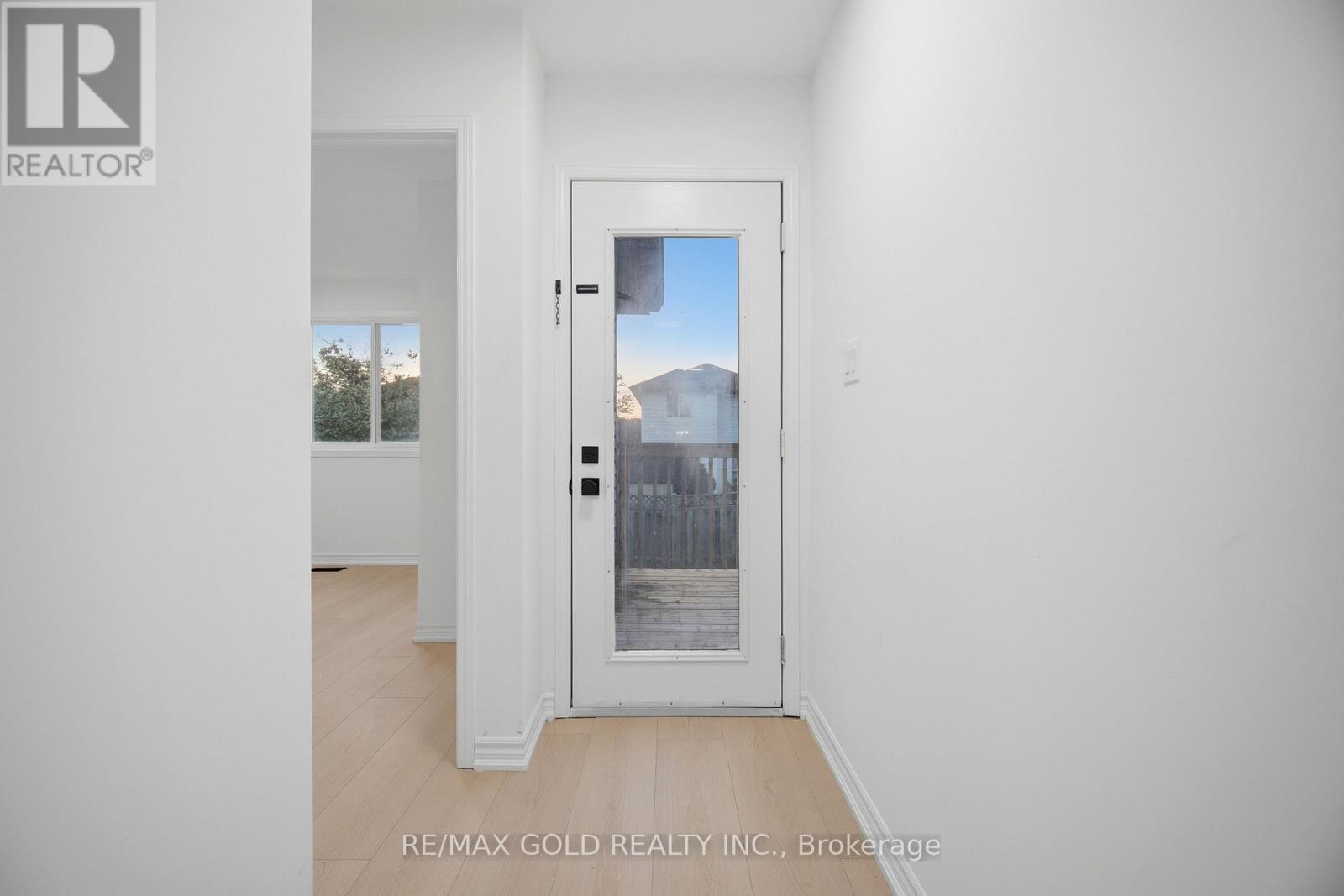46 CASHEL CRESCENT - 40
