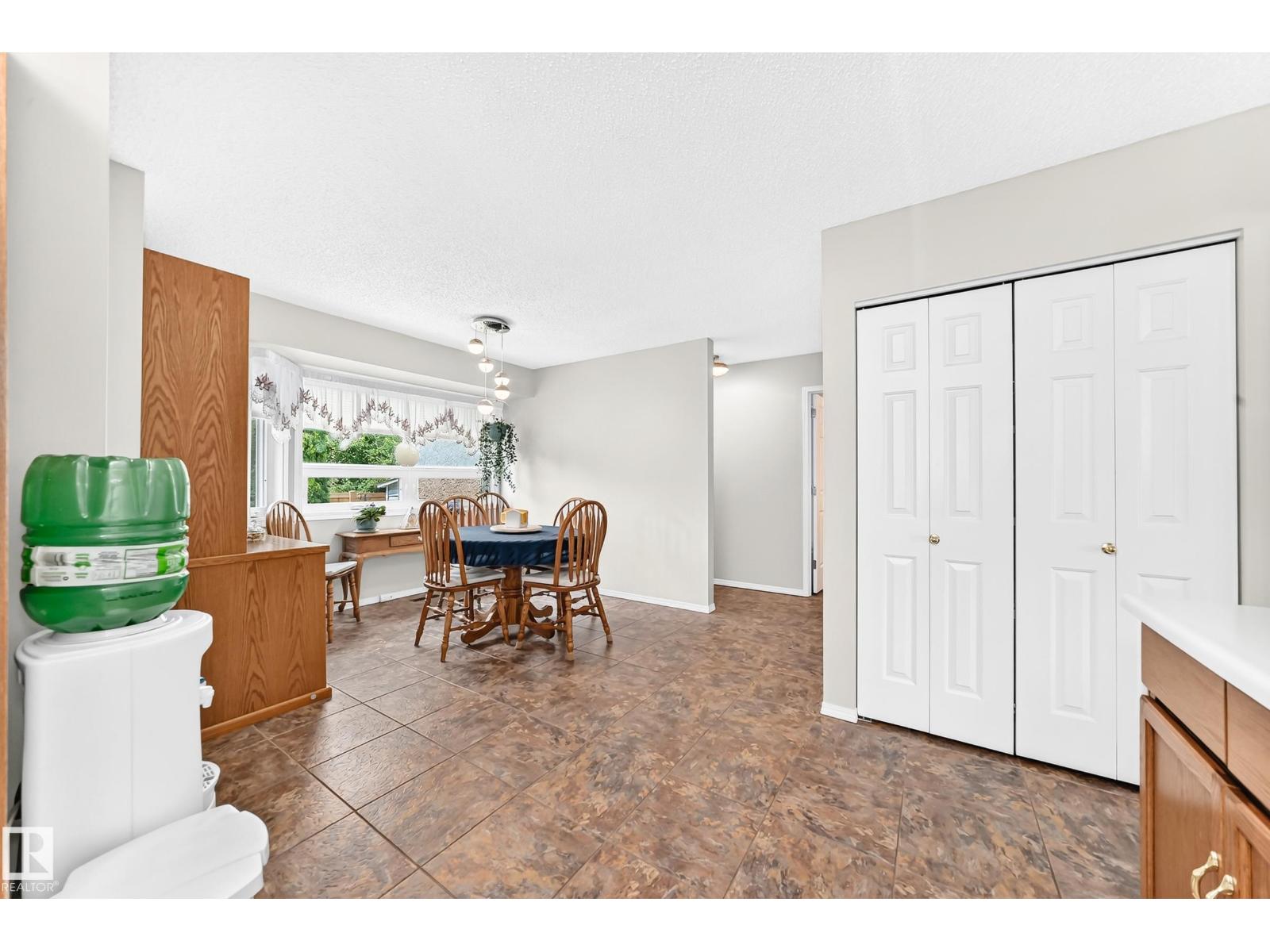 7028 190 ST NW NW - 12