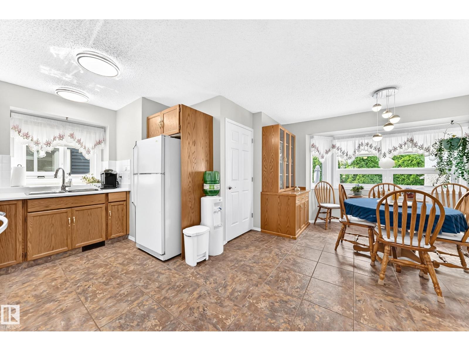 7028 190 ST NW NW - 13