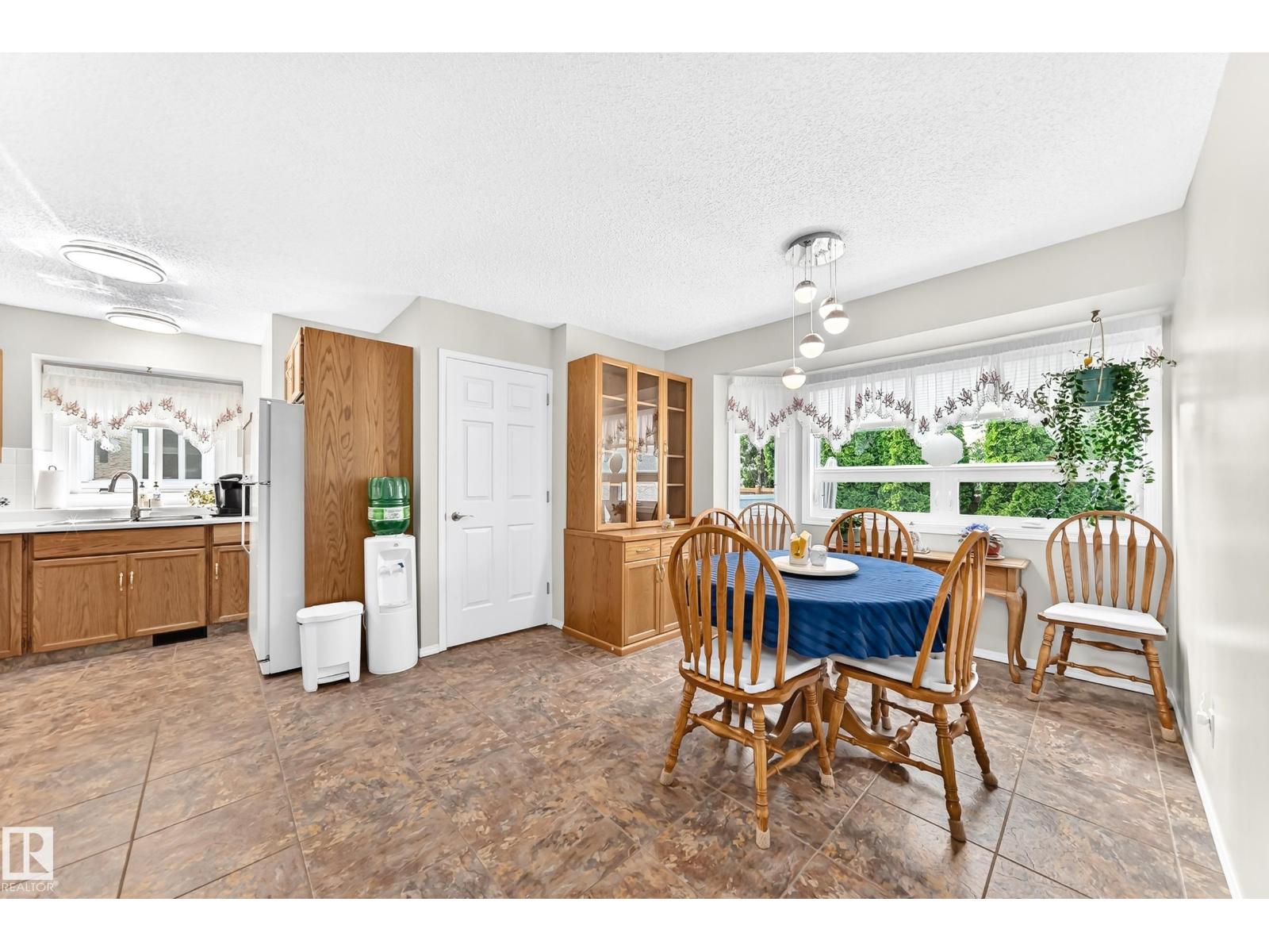 7028 190 ST NW NW - 15