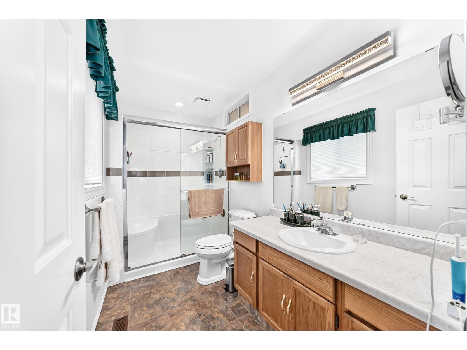 7028 190 ST NW NW - 19