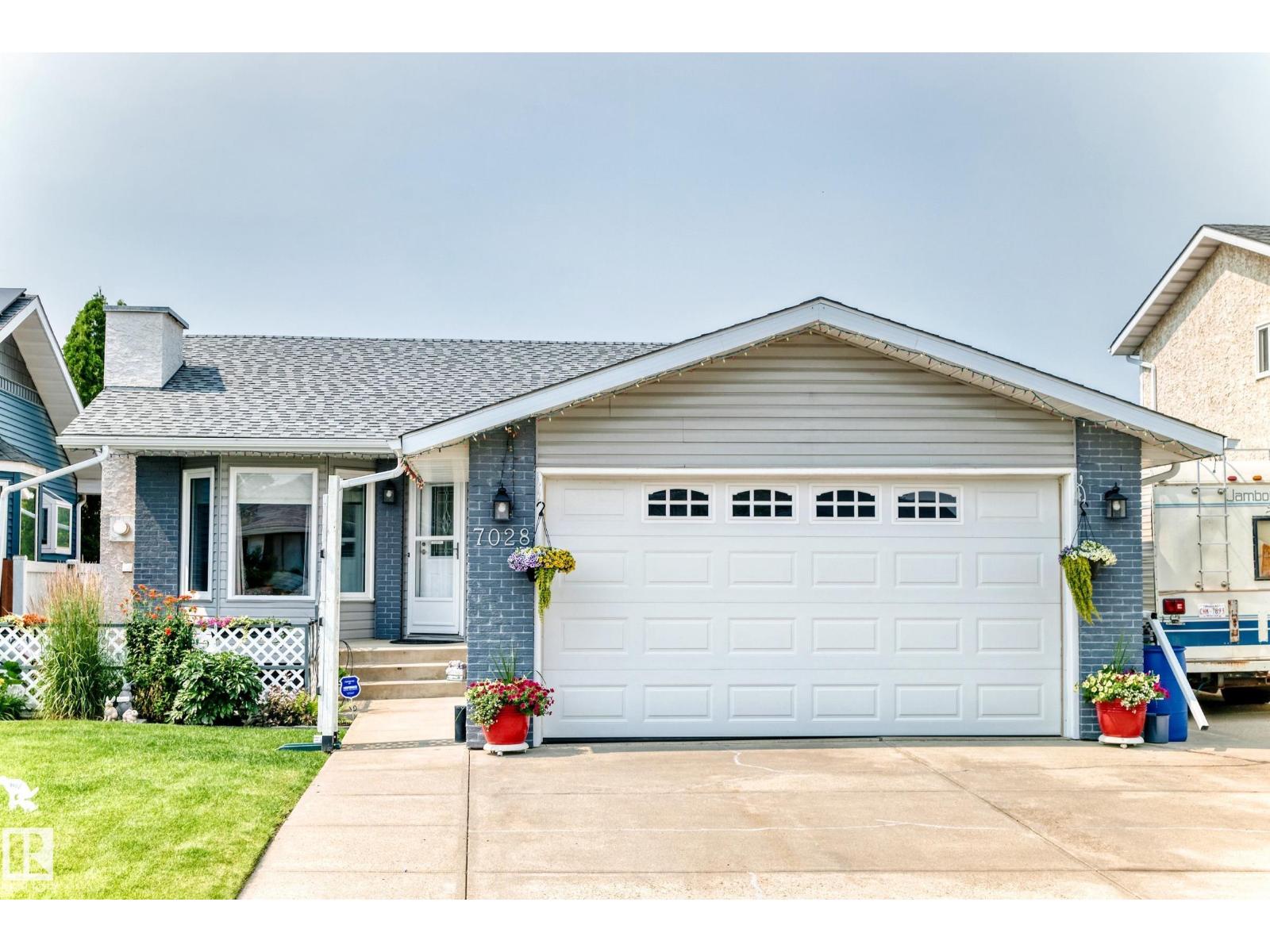 7028 190 ST NW NW - 2