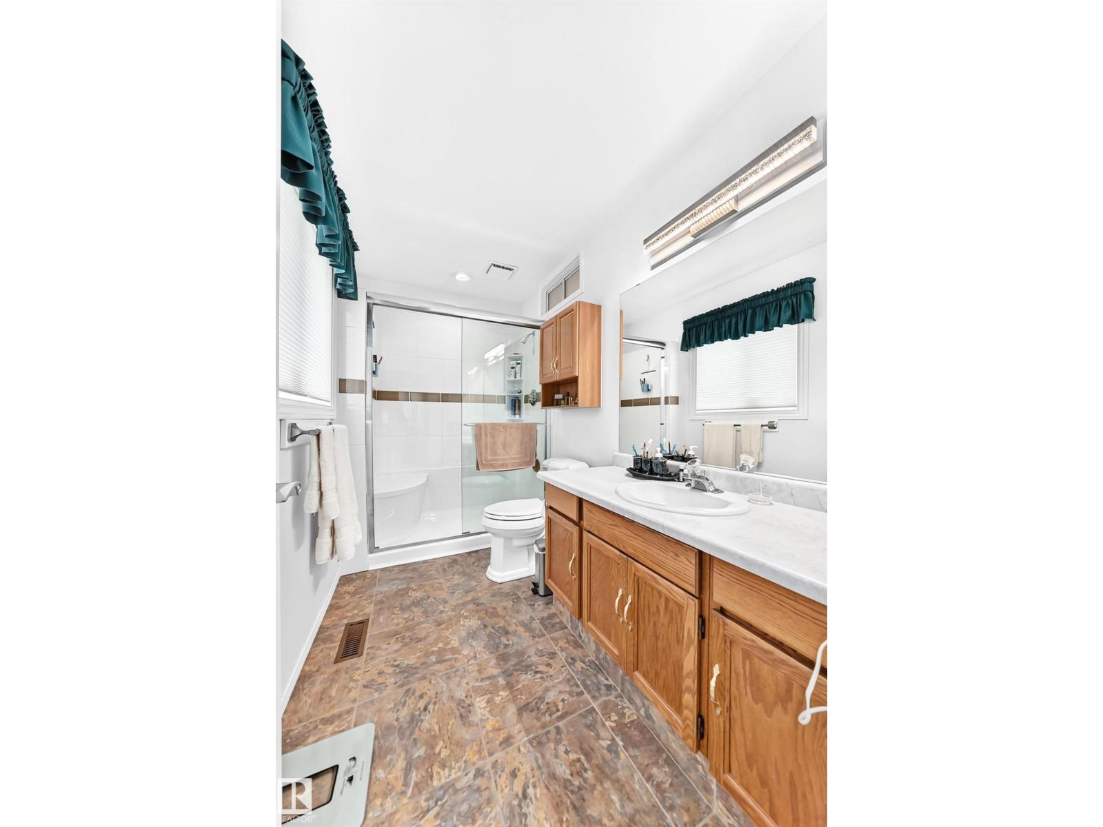 7028 190 ST NW NW - 20
