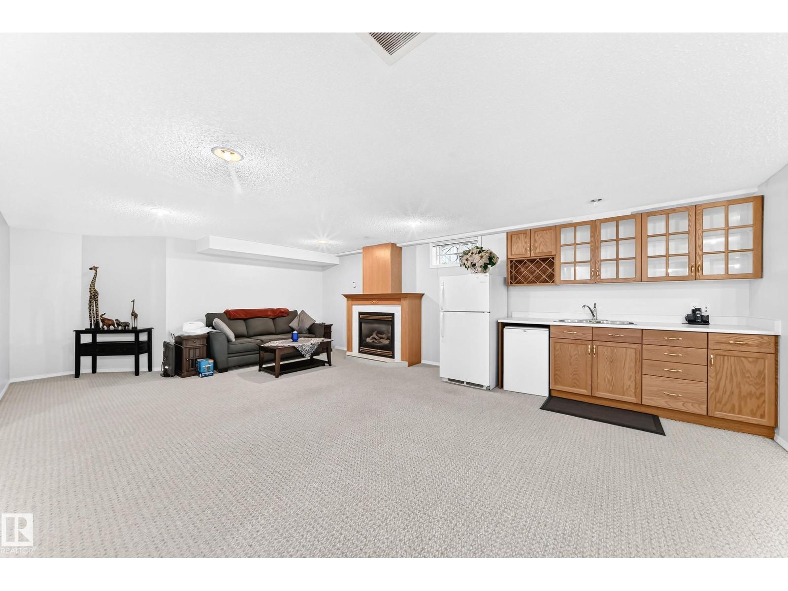 7028 190 ST NW NW - 28