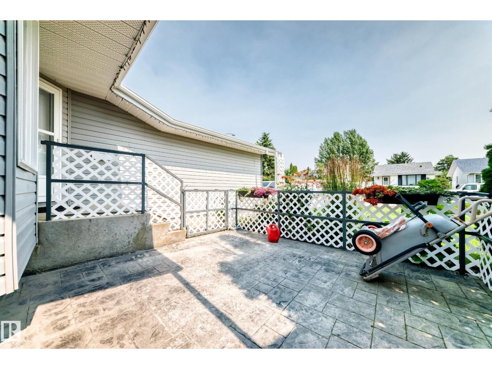 7028 190 ST NW NW - 42