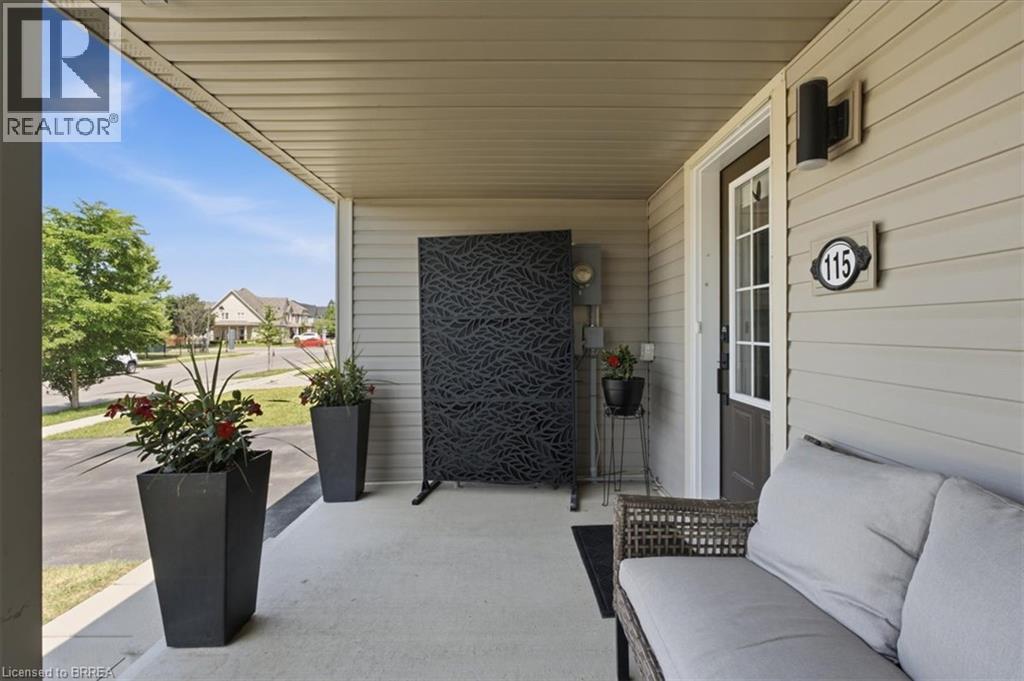 115 ENGLISH Lane - 5