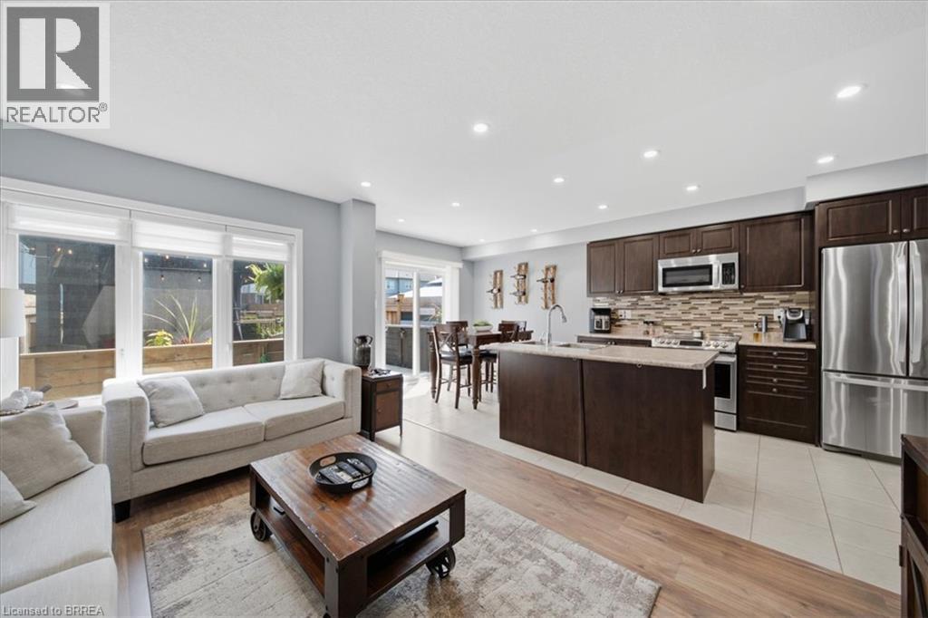 115 ENGLISH Lane - 16