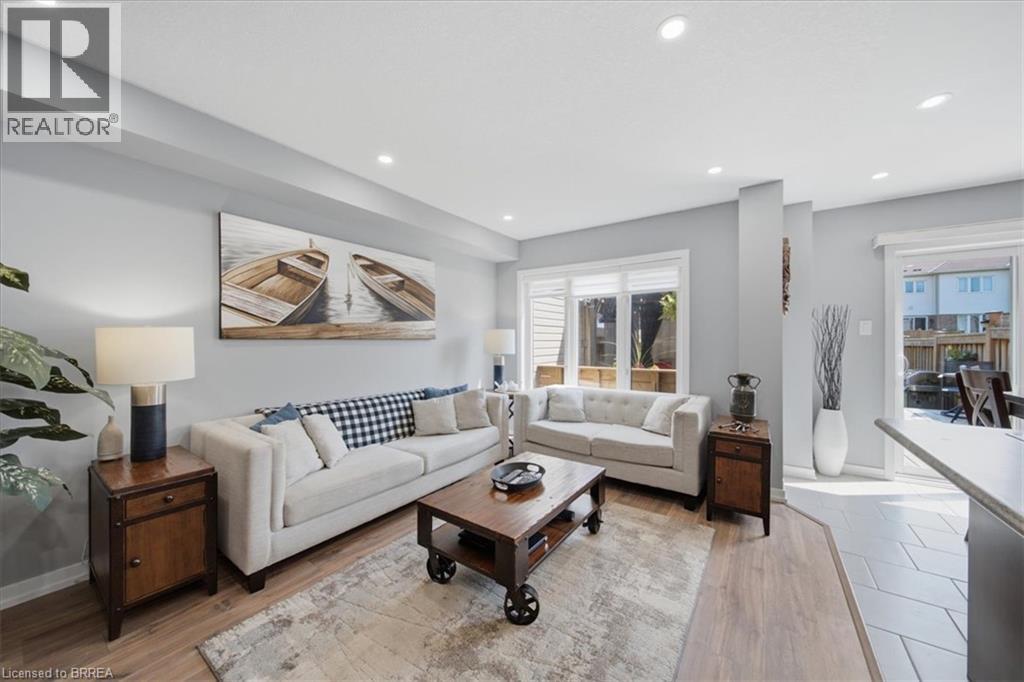115 ENGLISH Lane - 14