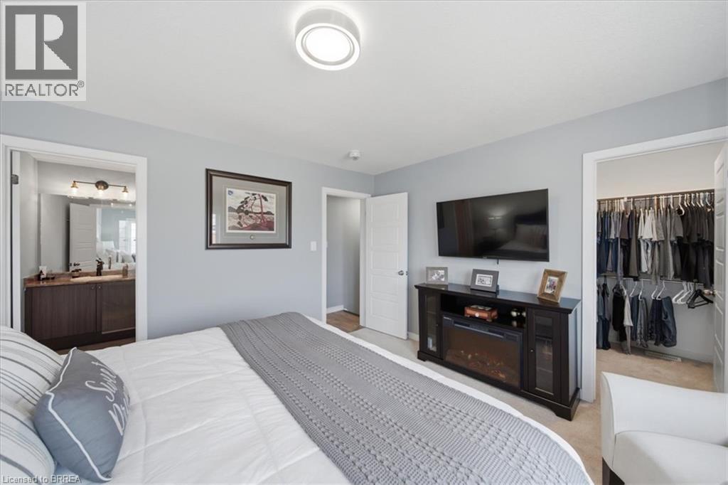 115 ENGLISH Lane - 24